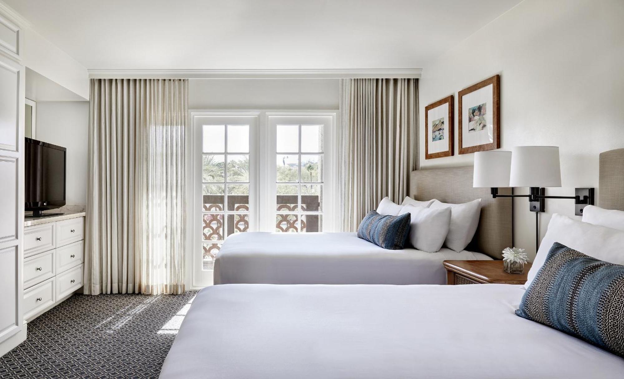 Queen Suite Two Queen Beds