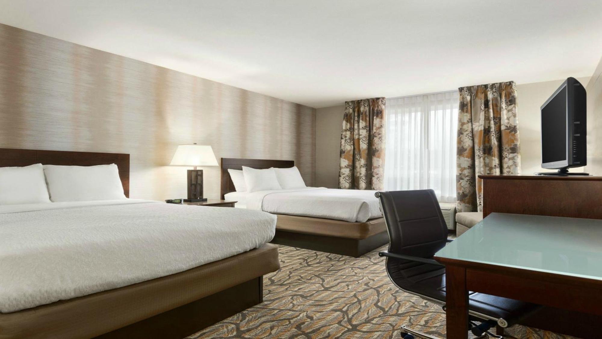 Standard Queen Room Two Queen Beds Communications Accessible