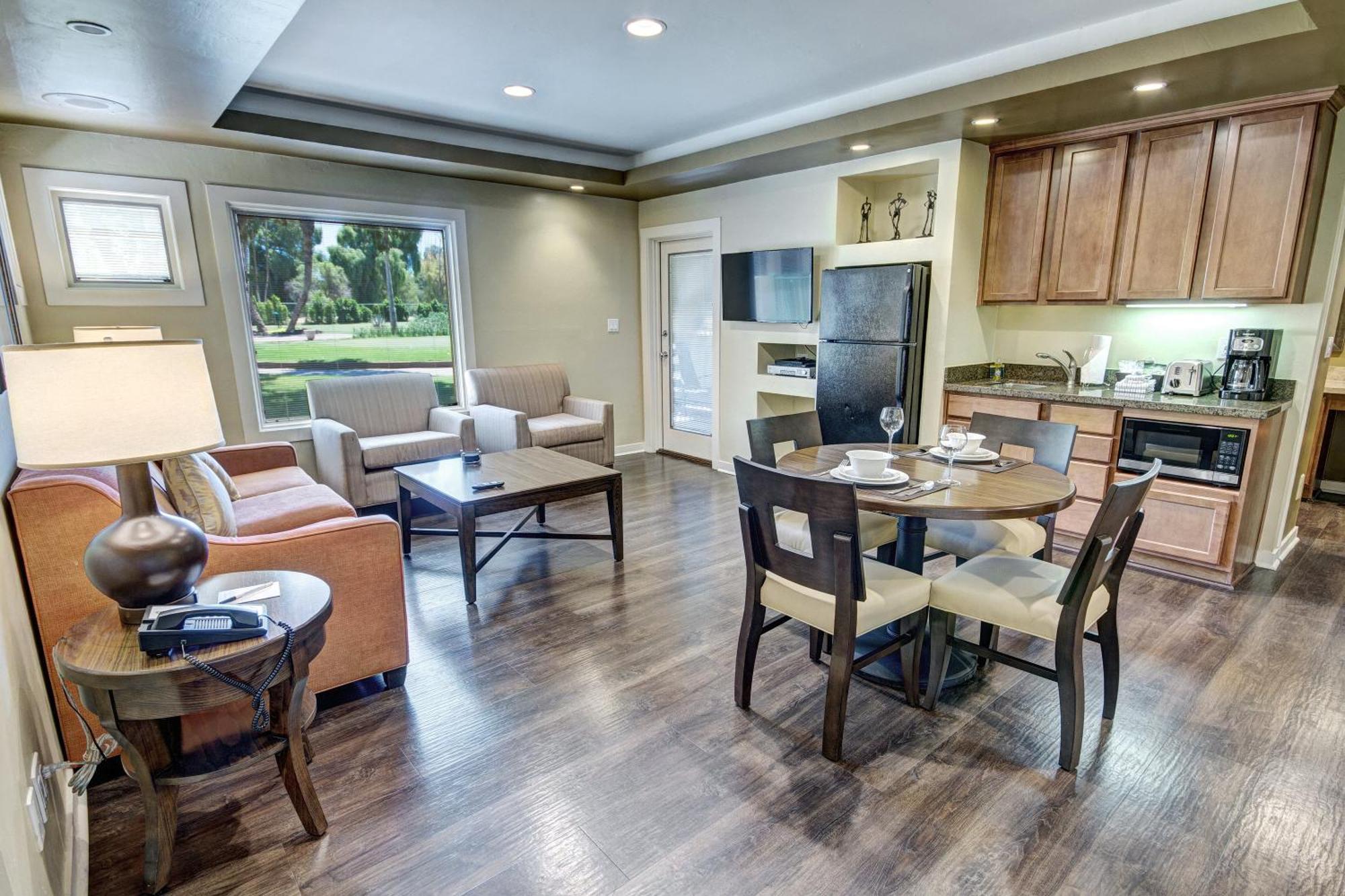 One-Bedroom Suite