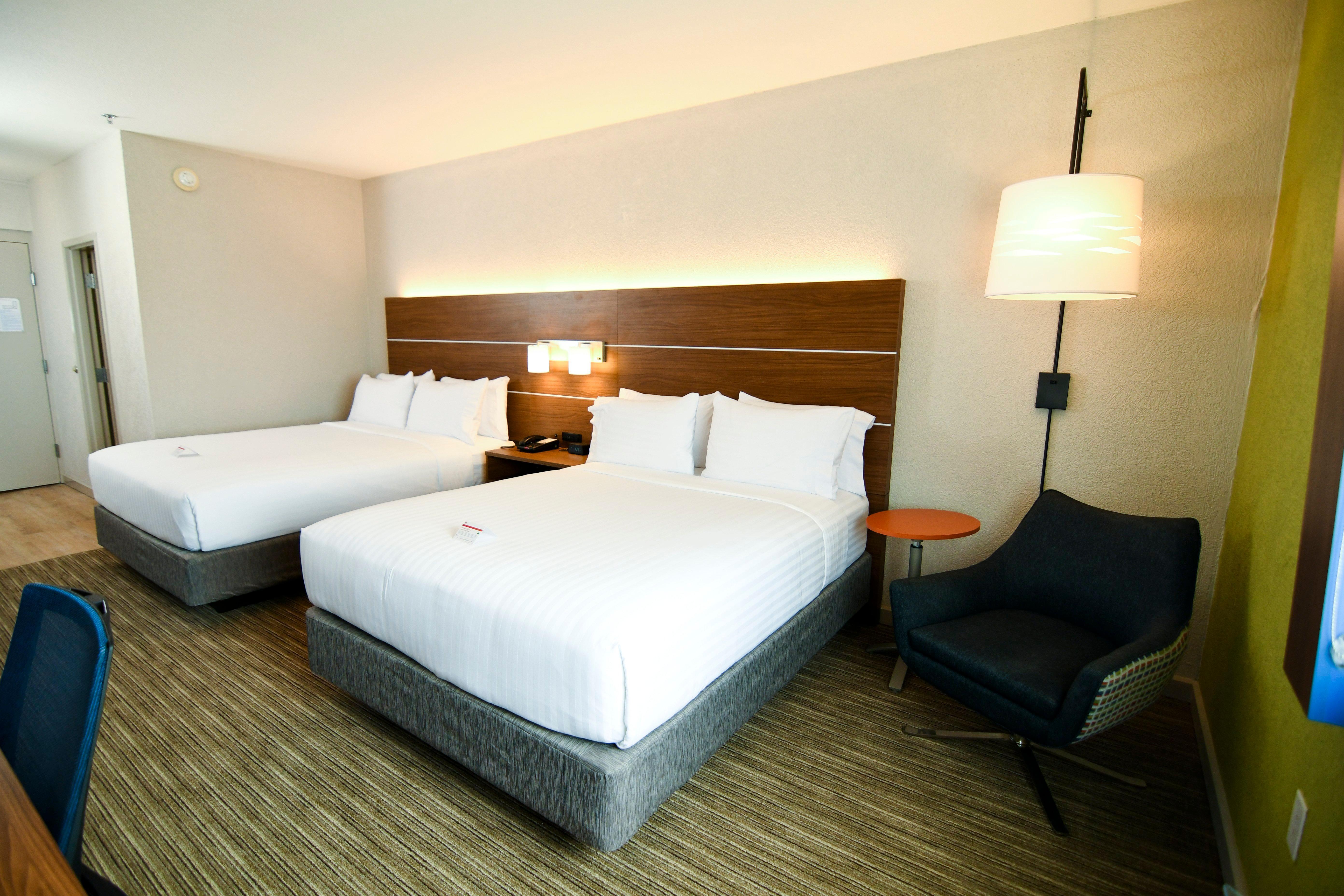 Standard Queen Room Two Queen Beds