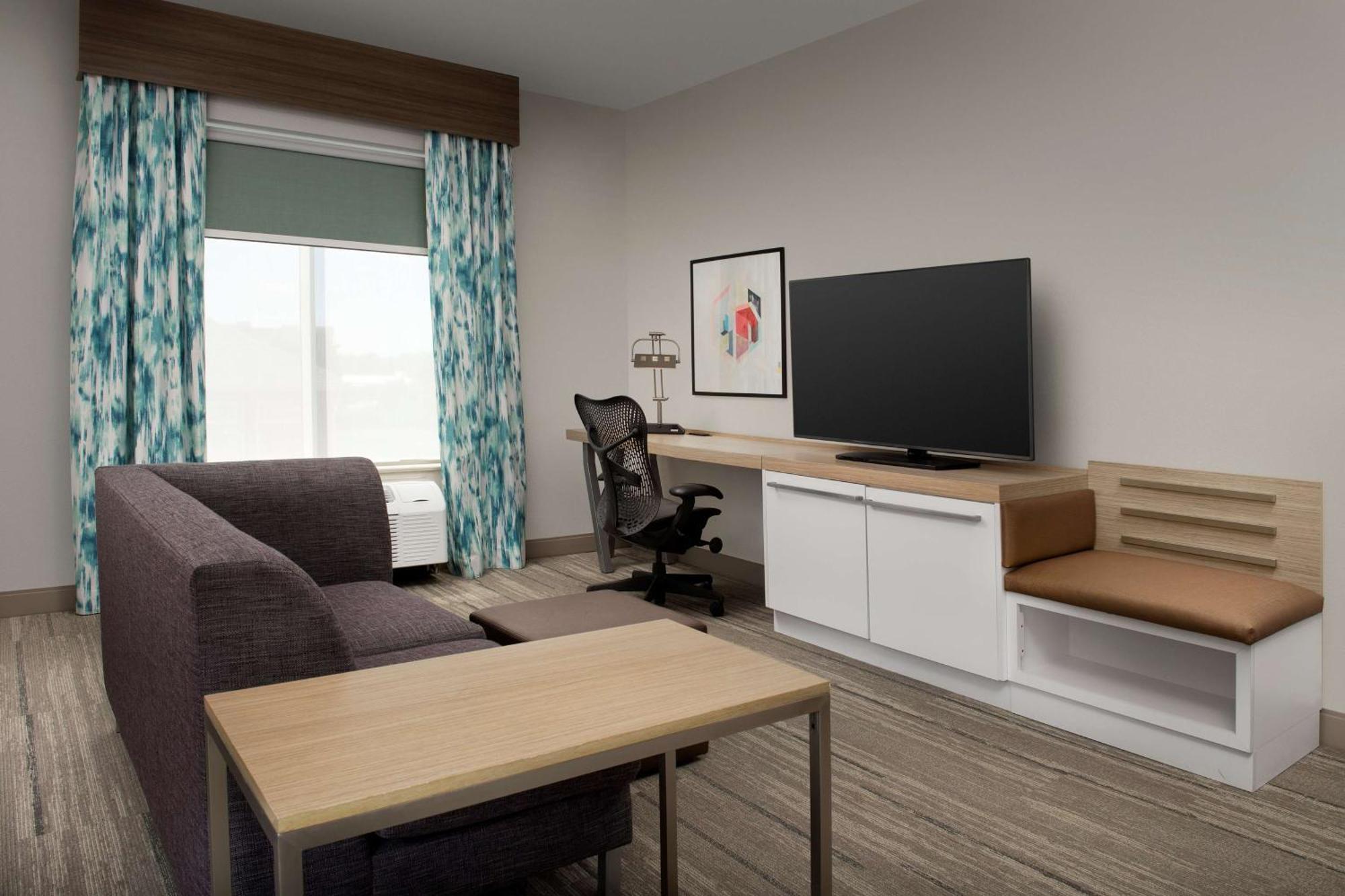 Junior King Suite