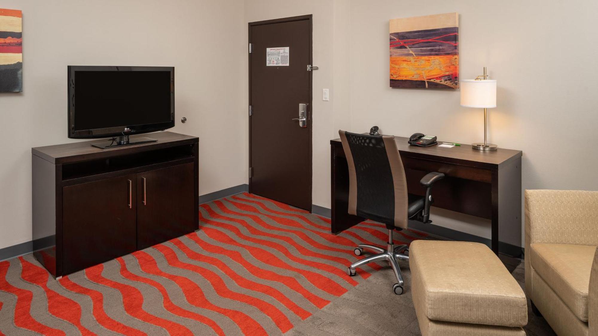 One-Bedroom King Suite