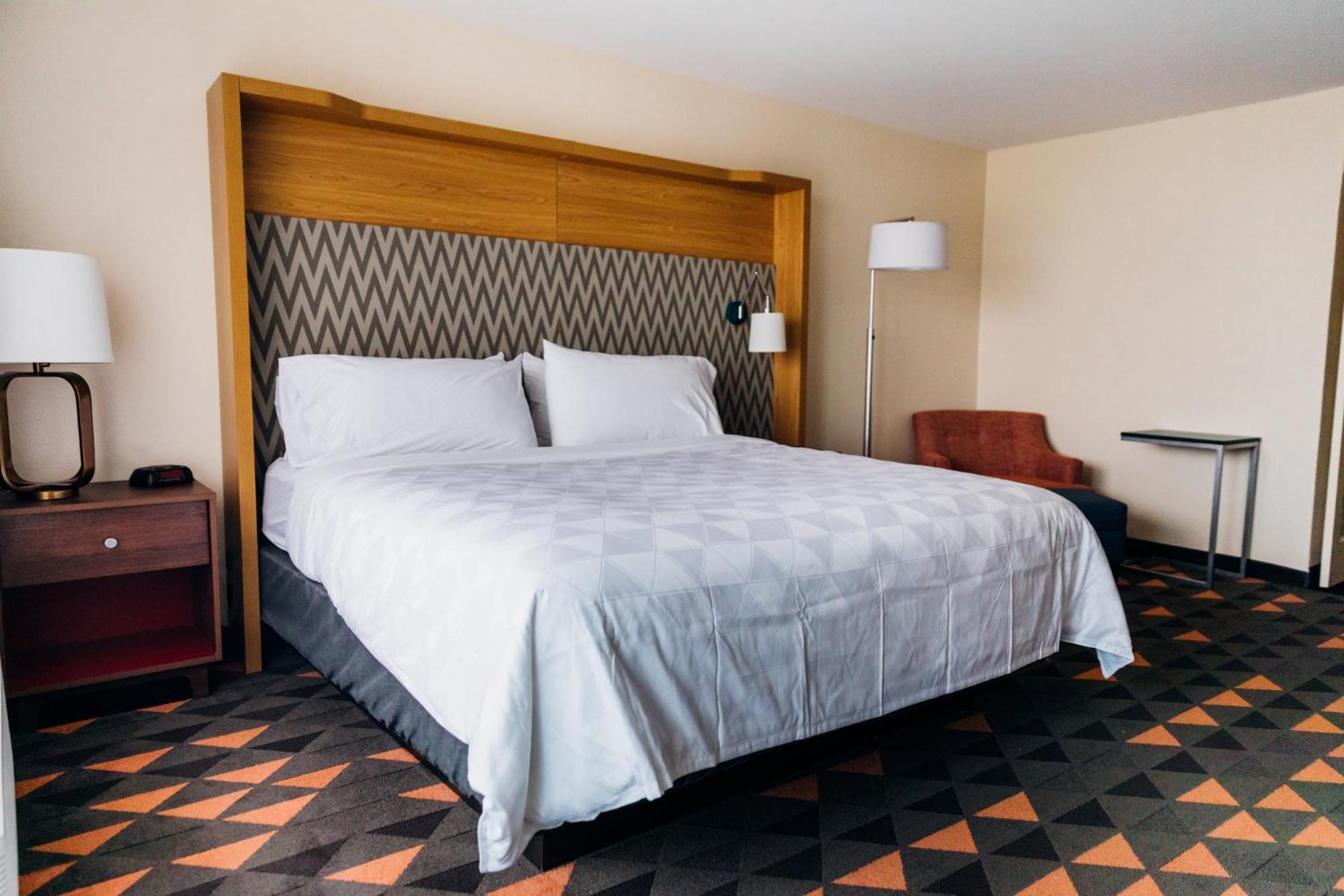 Standard King Room Mobility Accessible Roll Shower