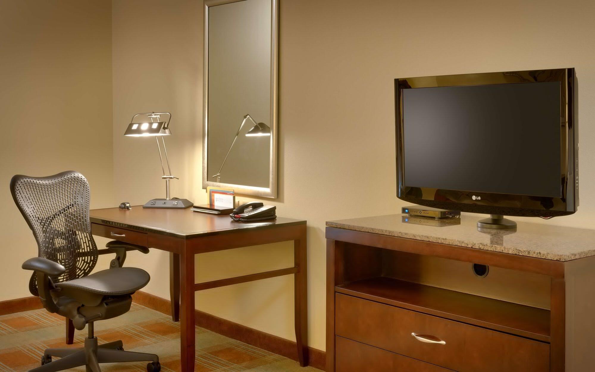 Deluxe King Room,1551286243:JPEG