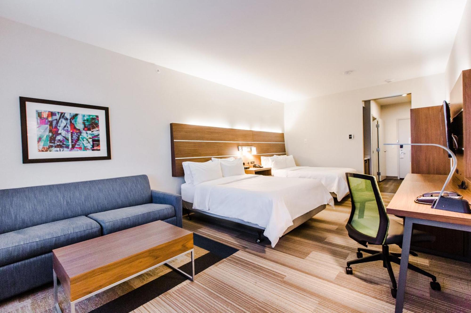 Suite - Disability Access Roll in Shower/Non-Smoking,1586160646:JPEG