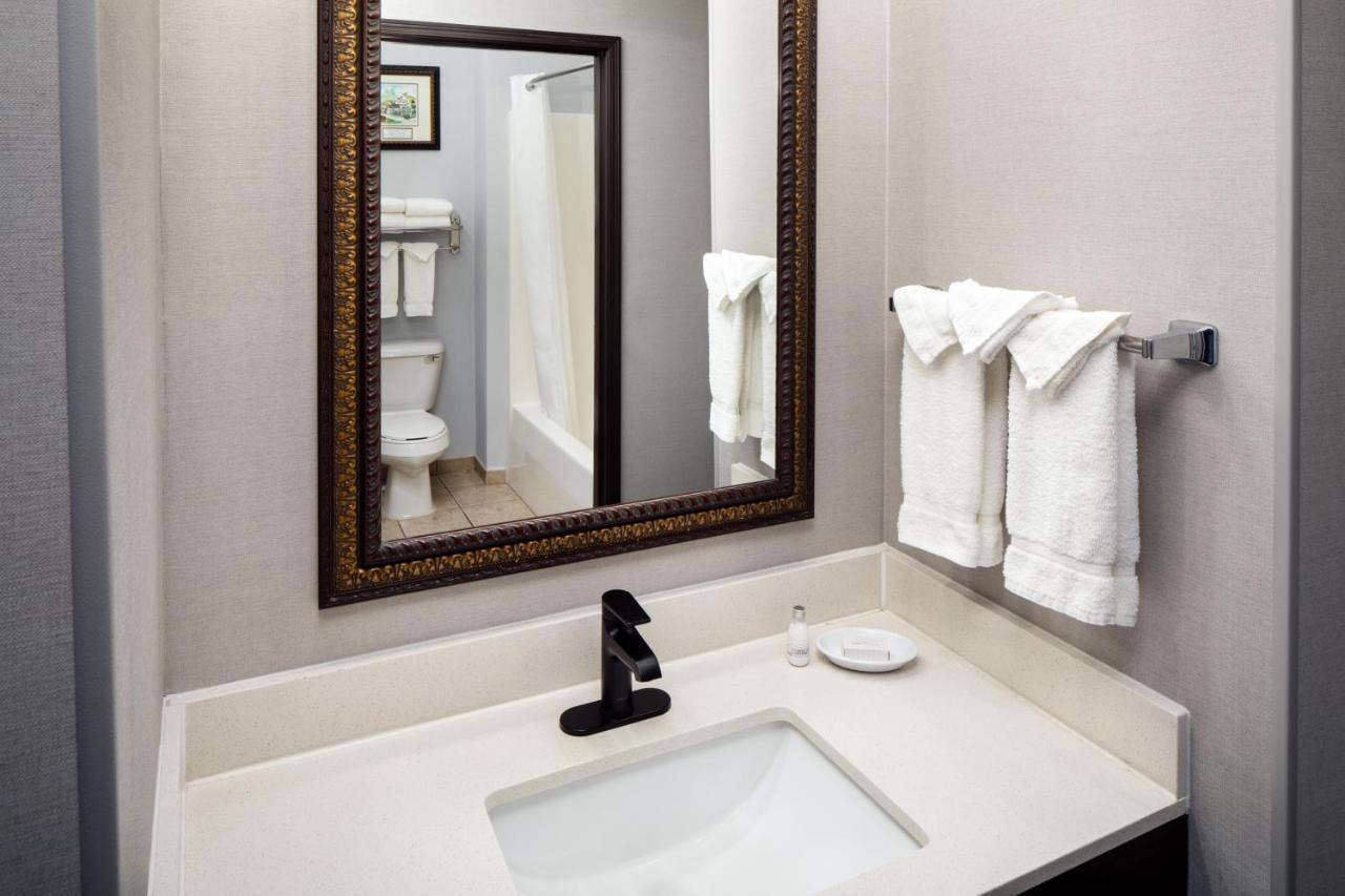 King Suite with Spa Bath