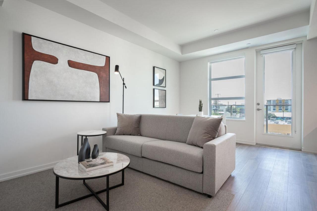 Level Suite