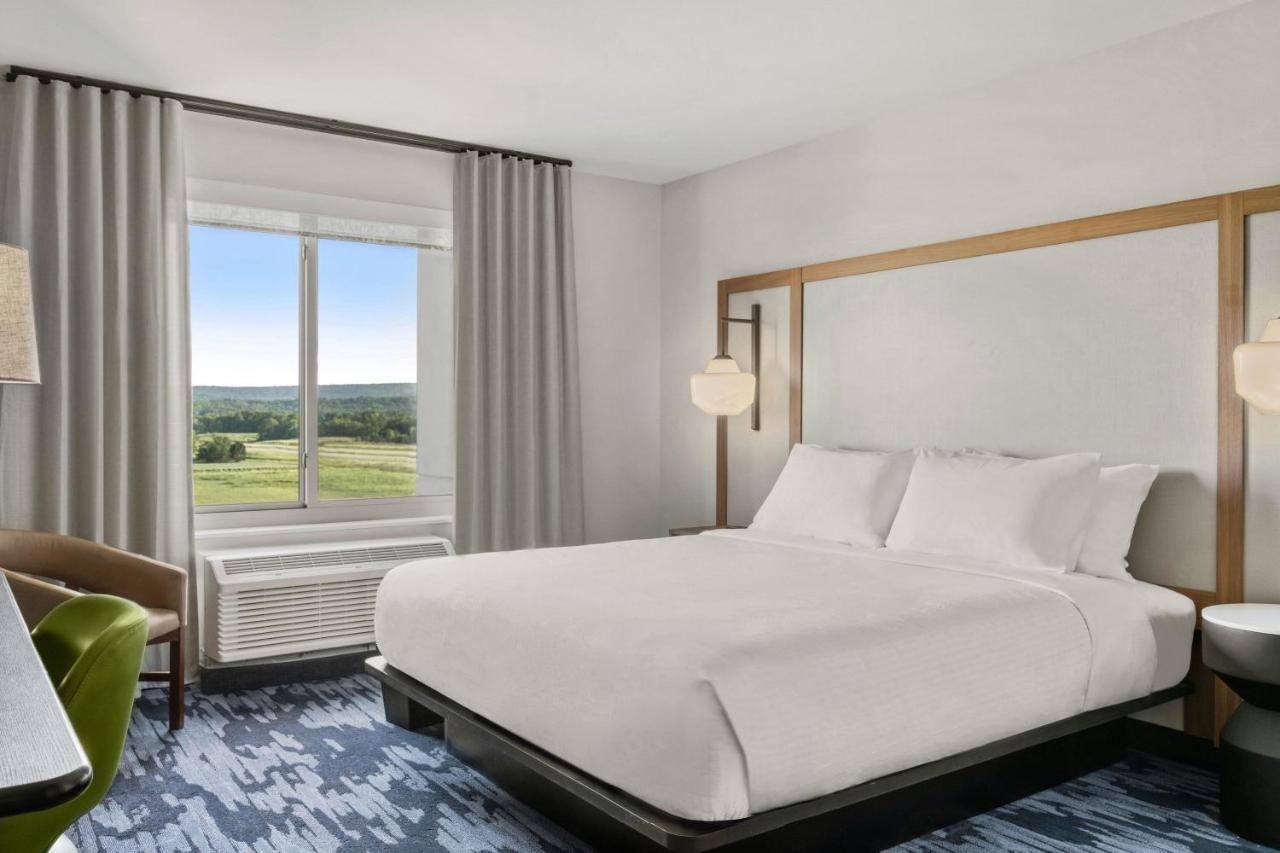 King Room - Hearing Accessible