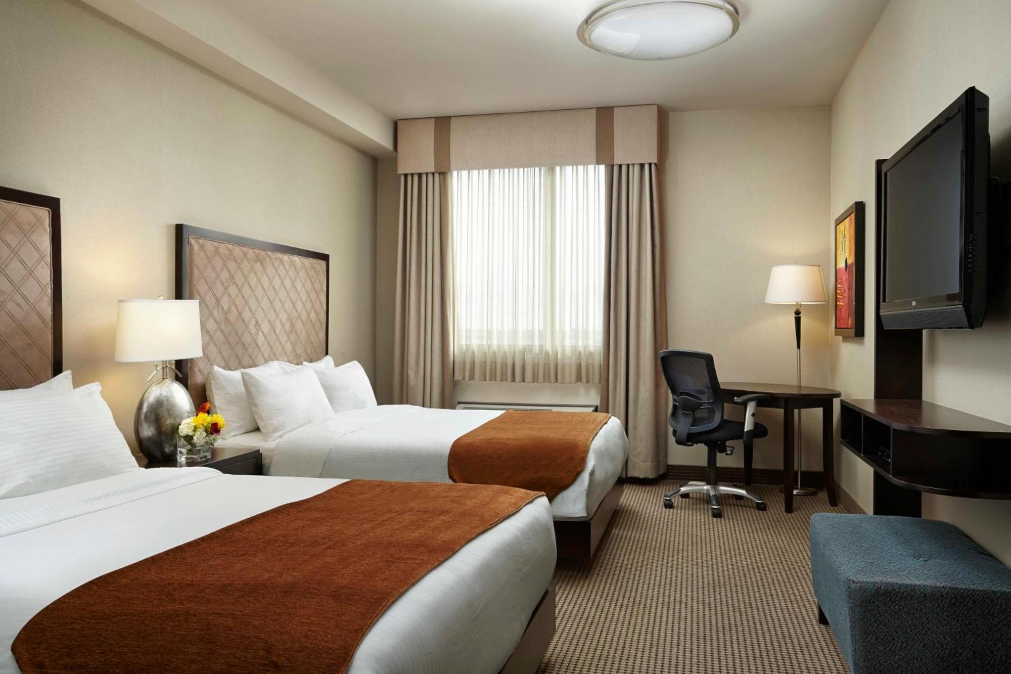 Premium Queen Room Two Queen Beds,1498491289:JPEG