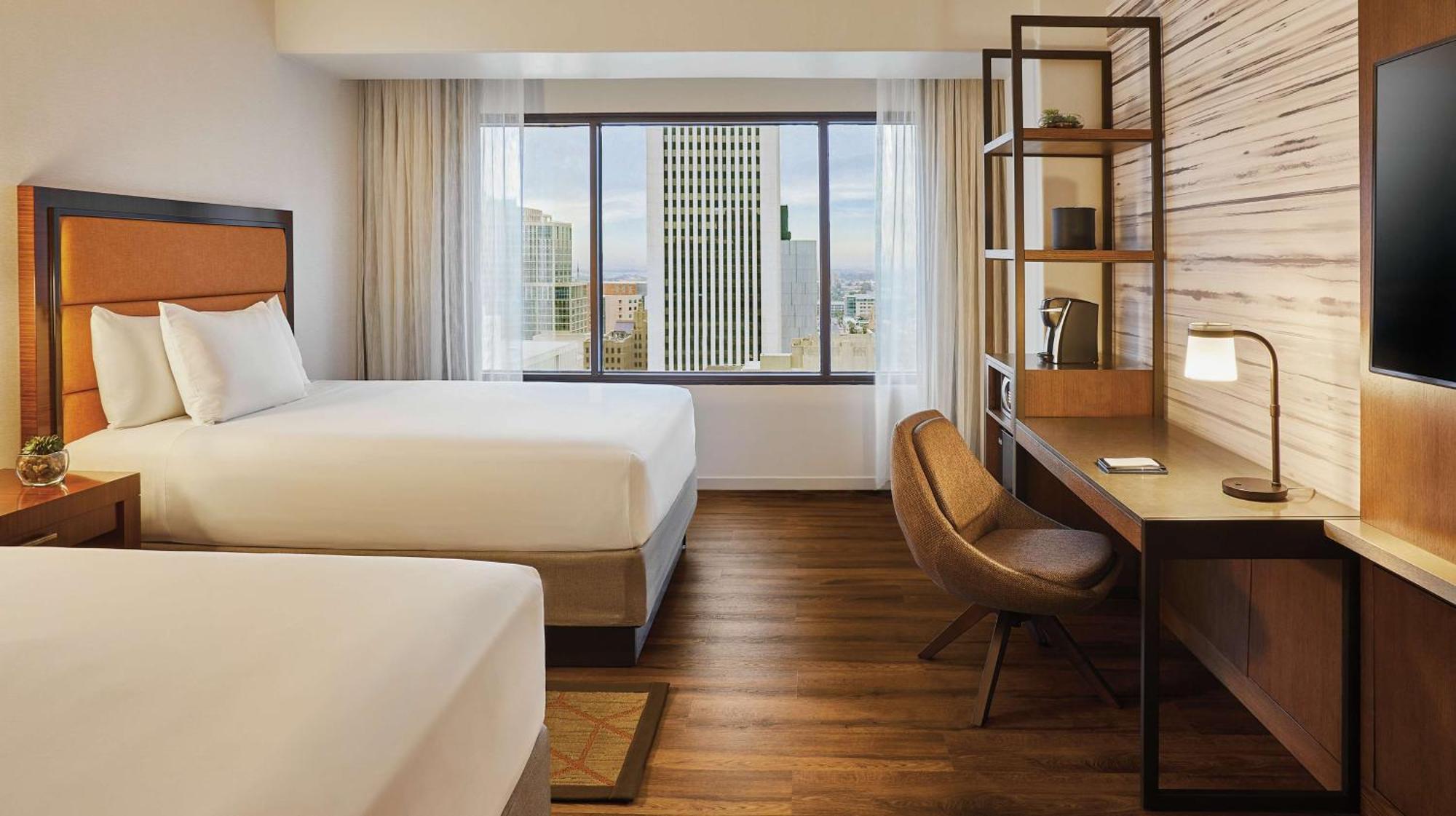 Queen Room Two Queen Beds City View