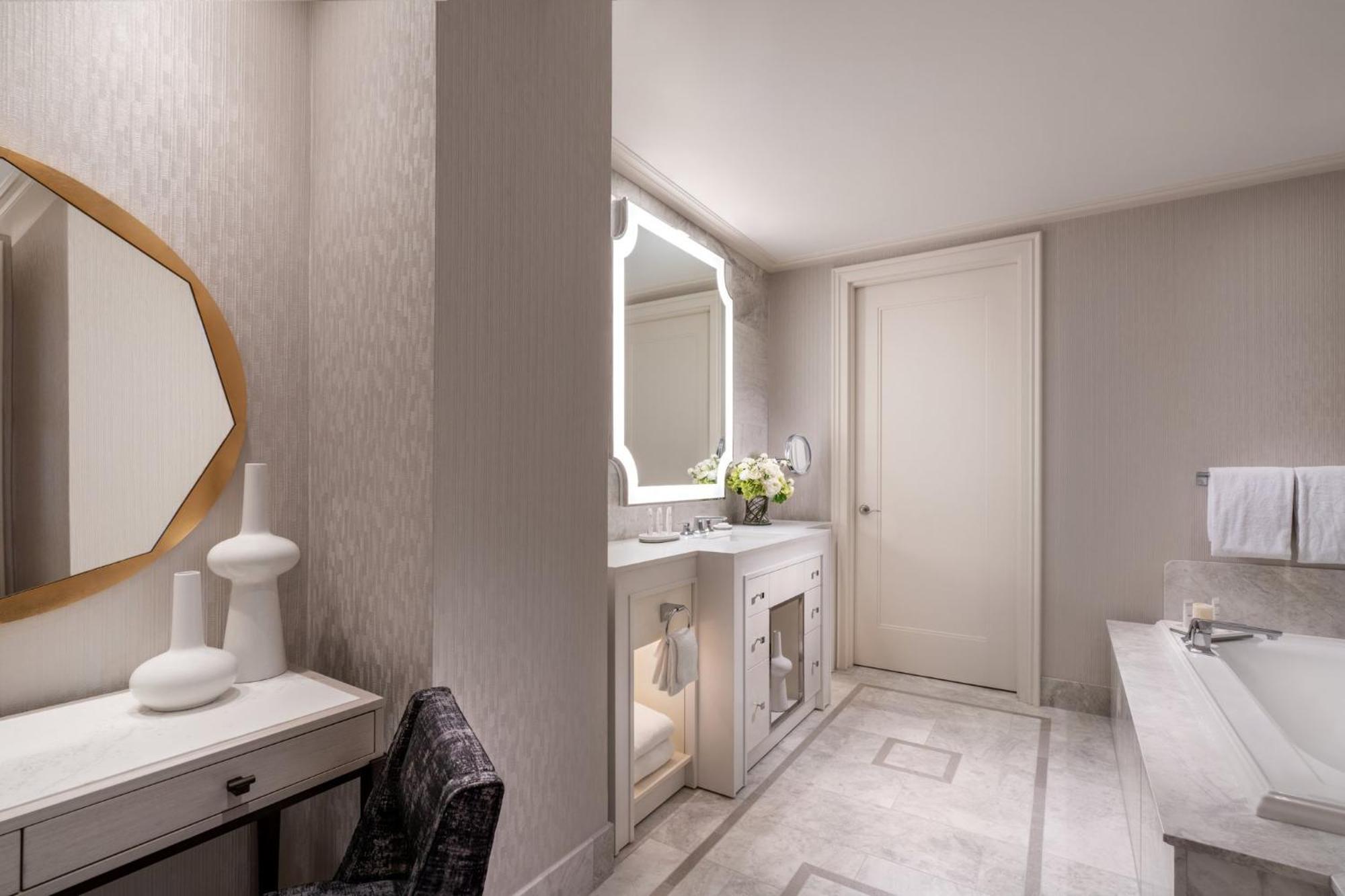 Penthouse Suite