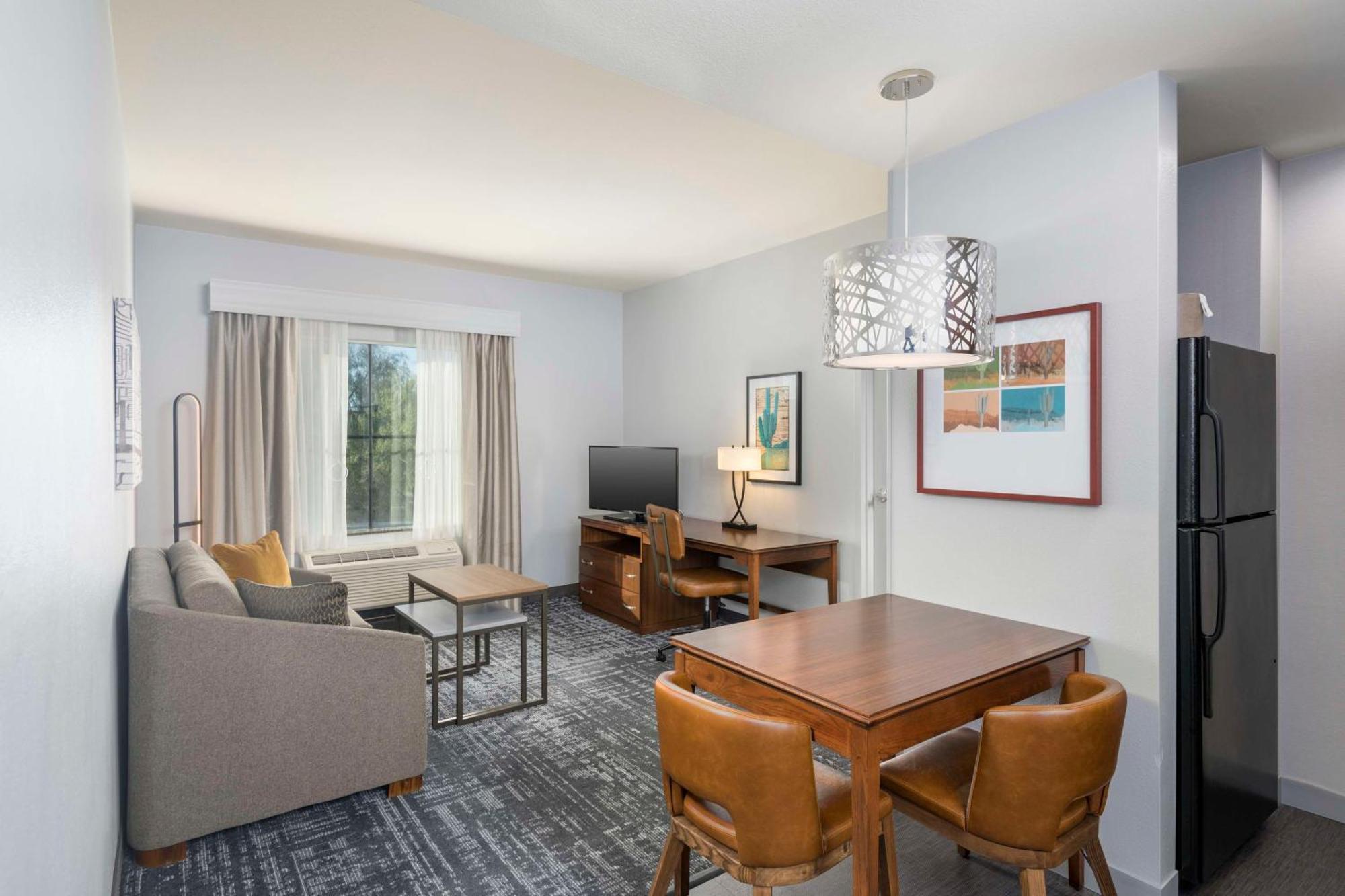 One-Bedroom King Suite Non-Smoking