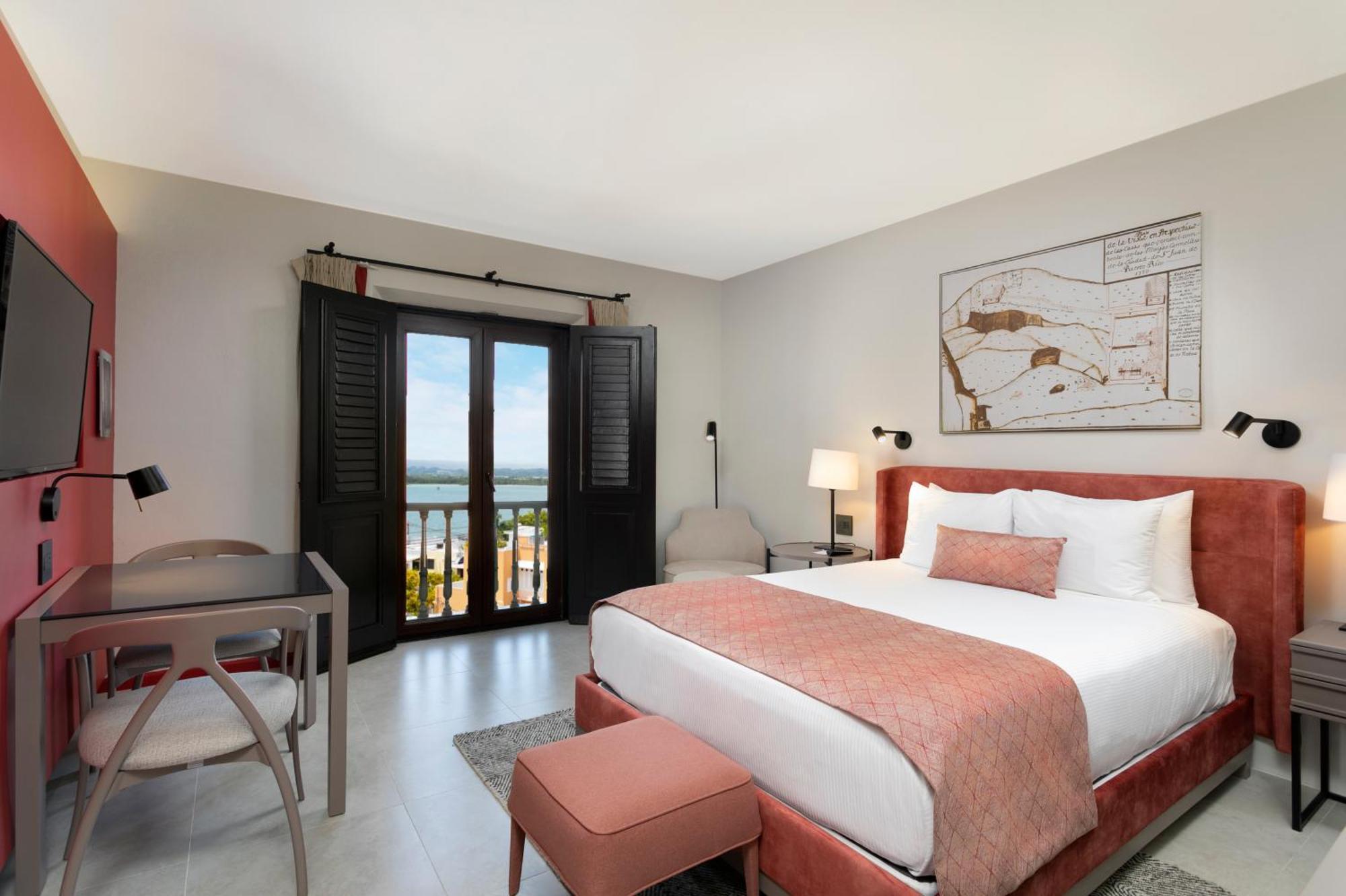 Queen Room with Bay View