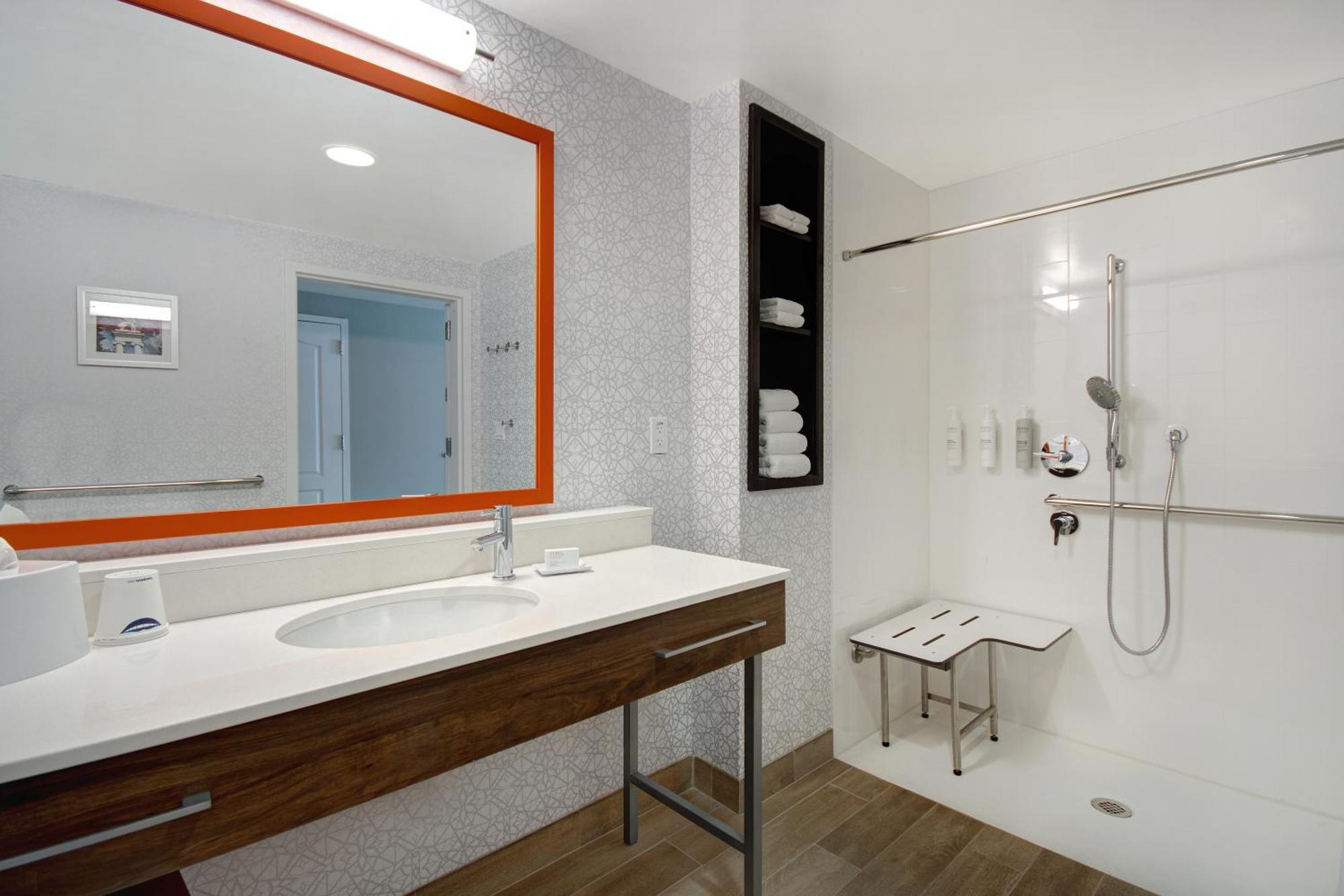 King Room - Hearing Accessible with Roll in Shower