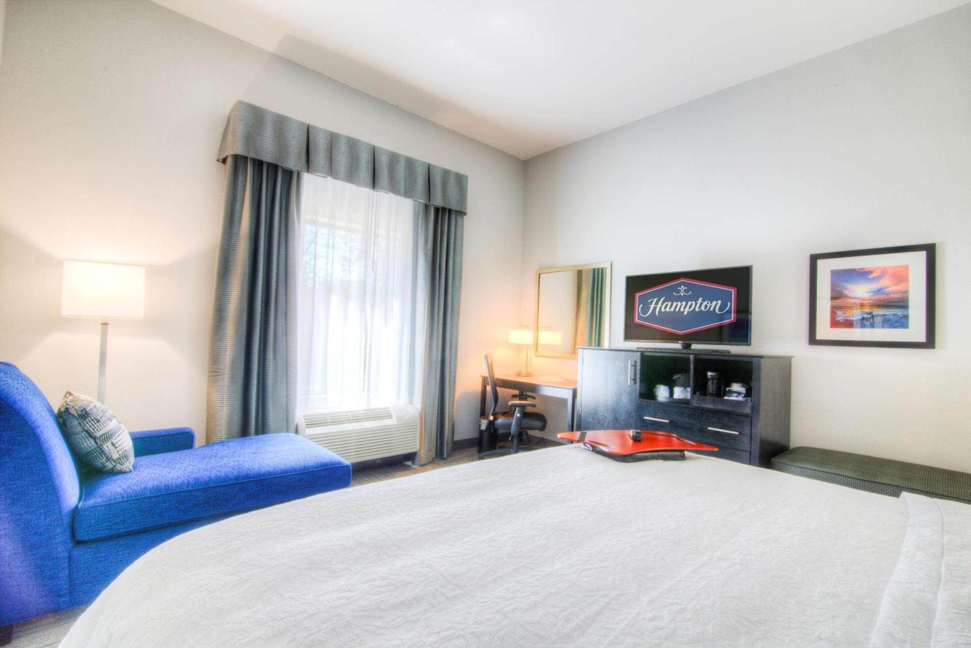 King Room - Hearing Access/Non-Smoking