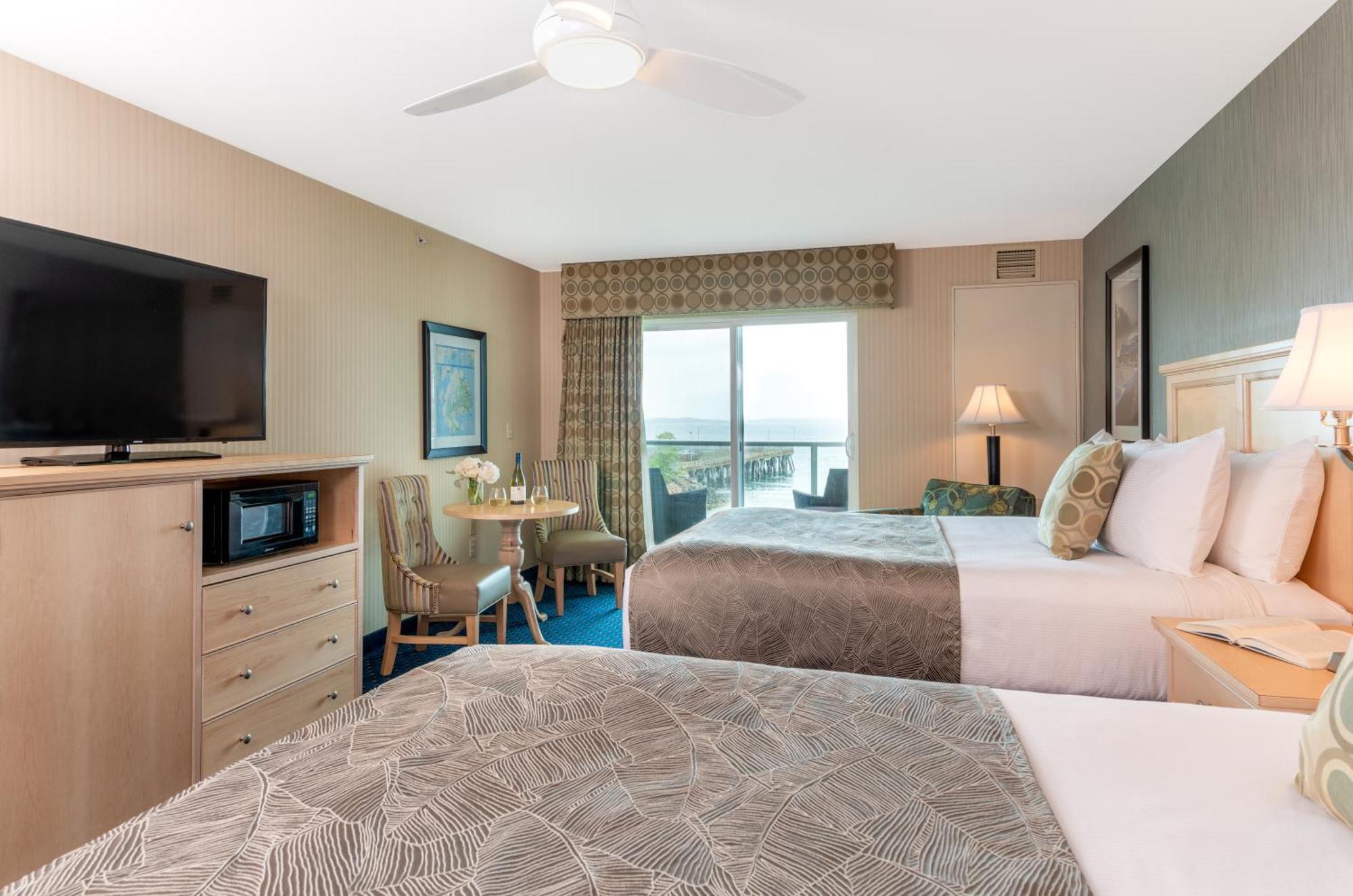 Atlantic View Queen Room Two Queen Beds Balcony