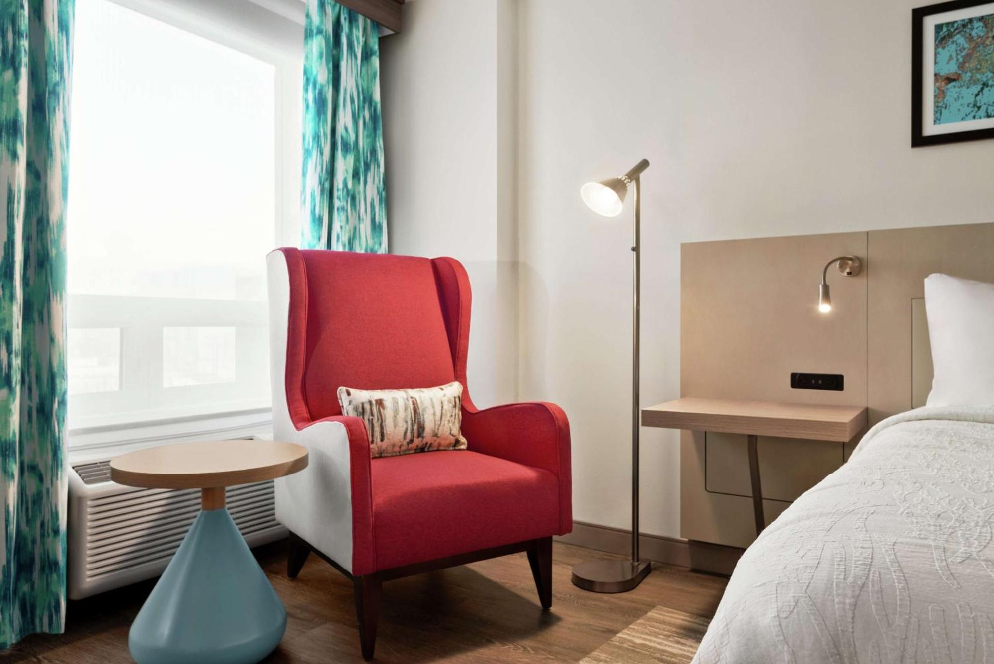 One-Bedroom King Suite