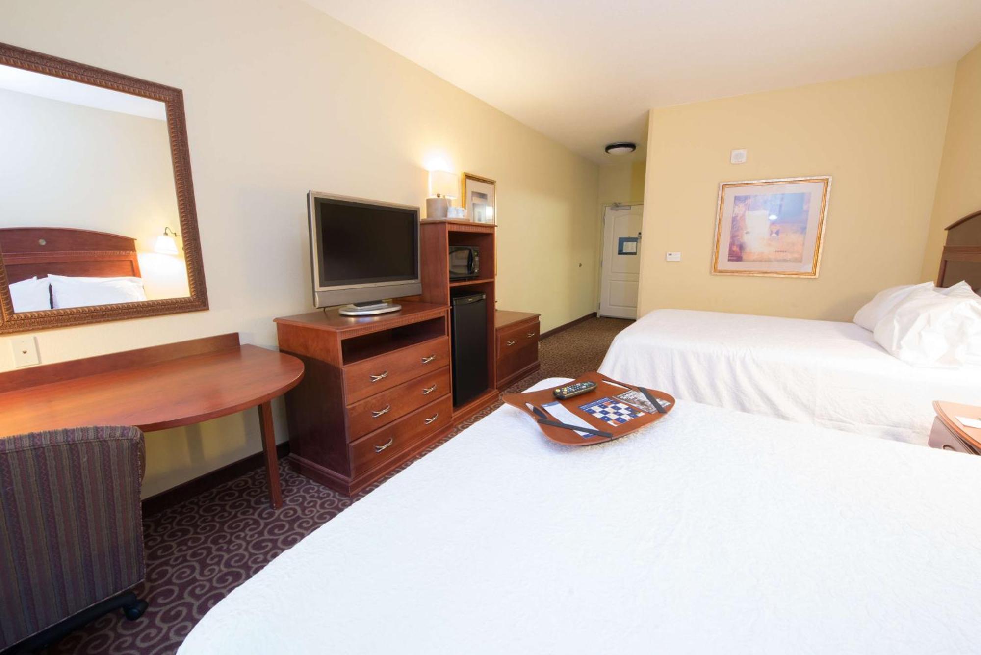 Queen Room Two Queen Beds