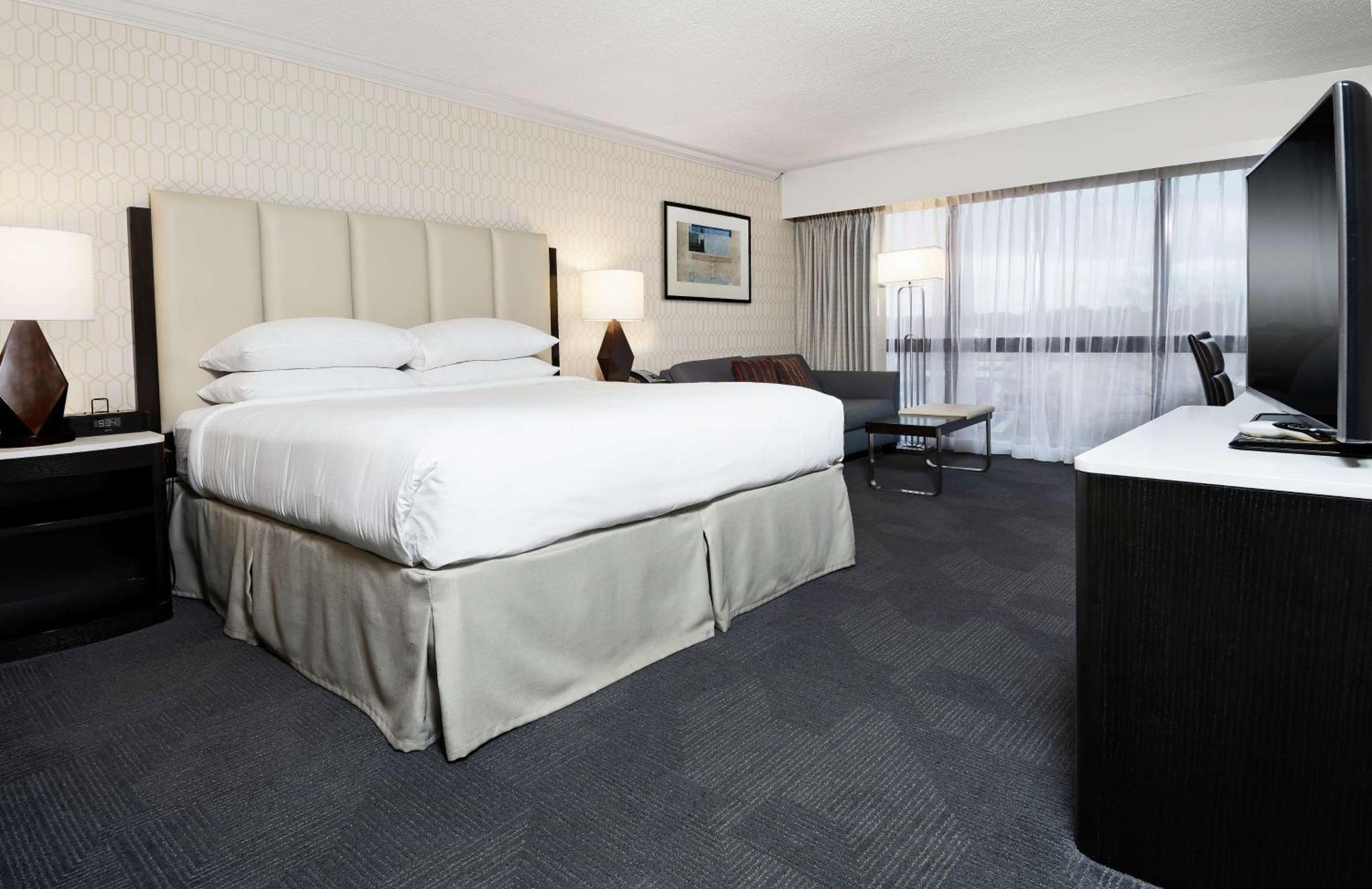 Premium King Room
