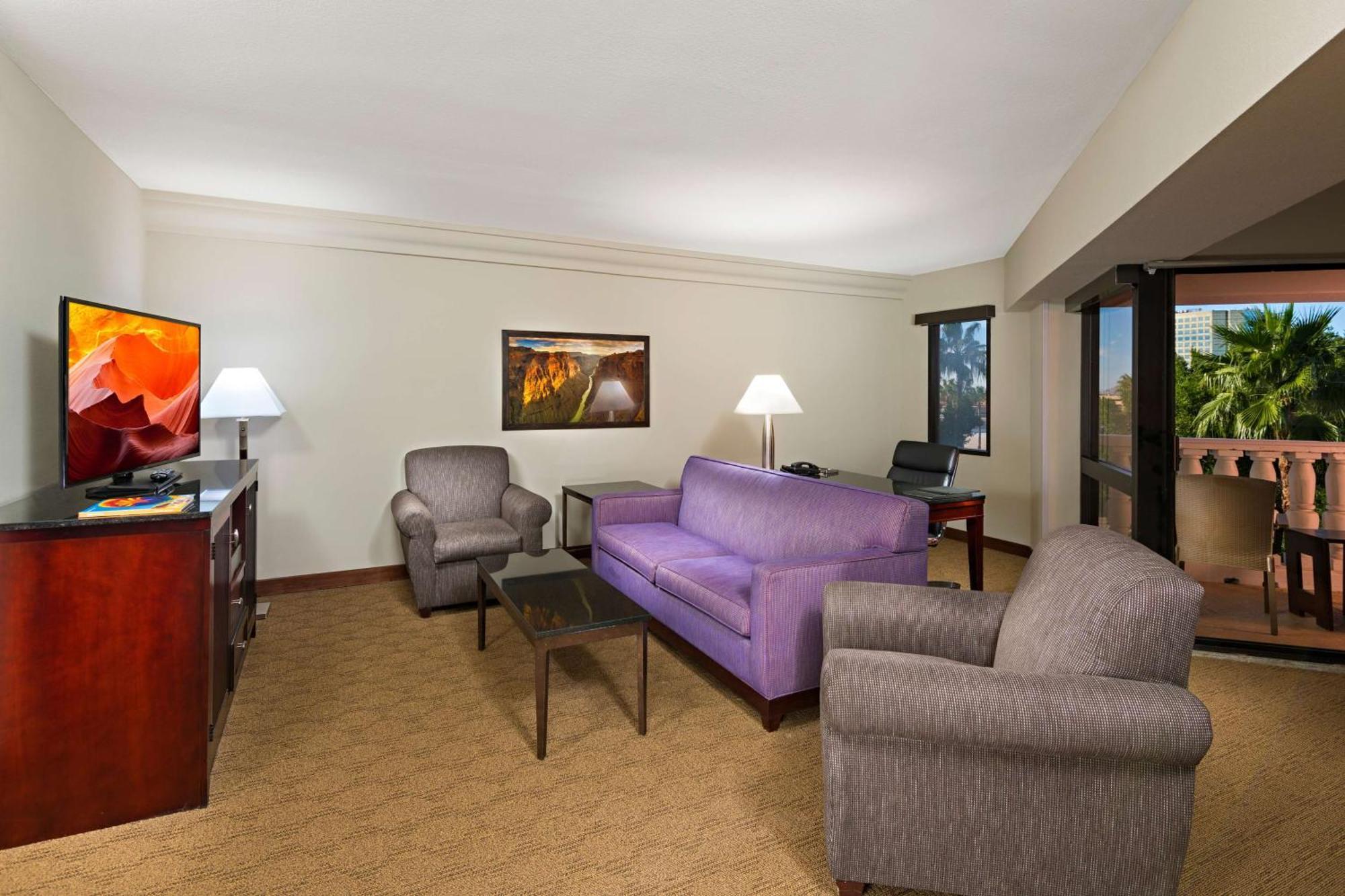 Junior King Suite Balcony Non-Smoking