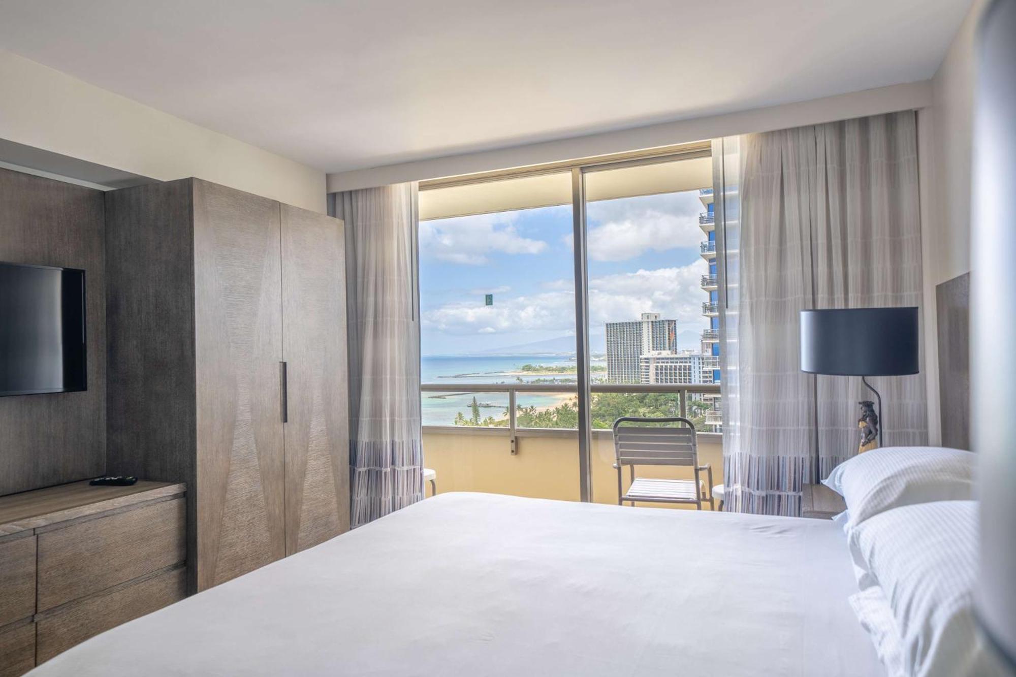 One Bedroom Premium King Suite Ocean View