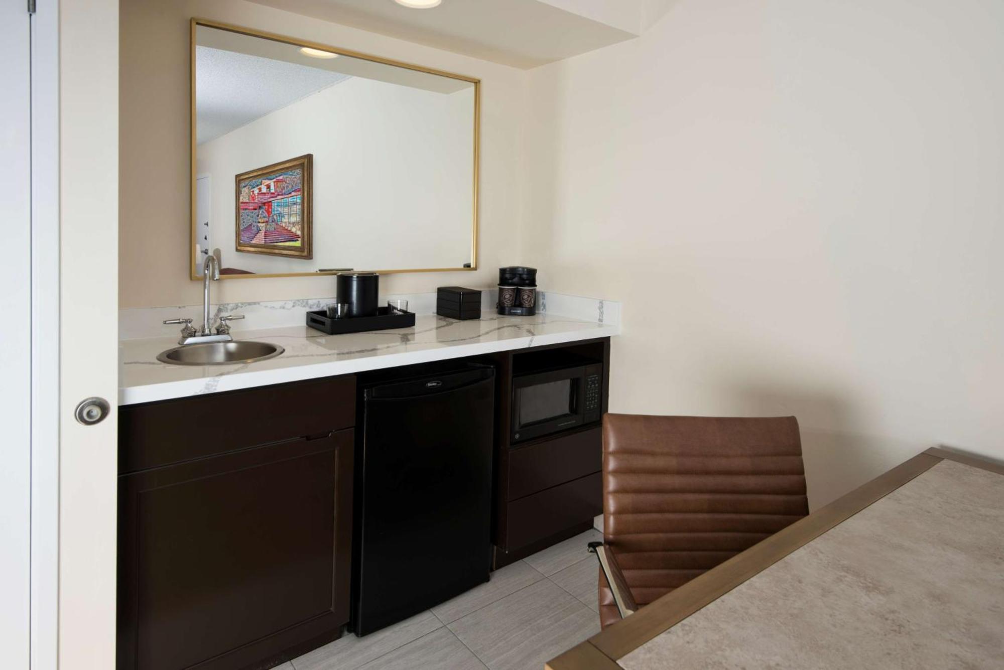 King Suite Standard View