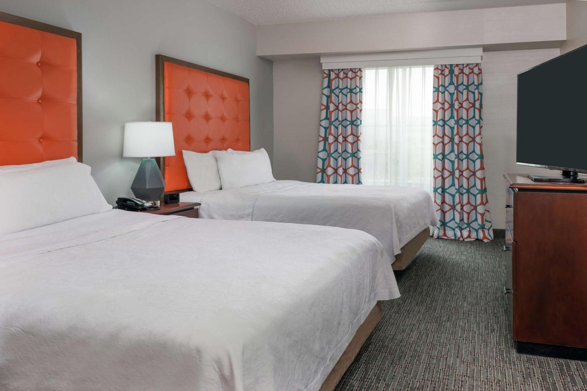 Two Bedroom Suite One King Two Queen Beds Non-Smoking