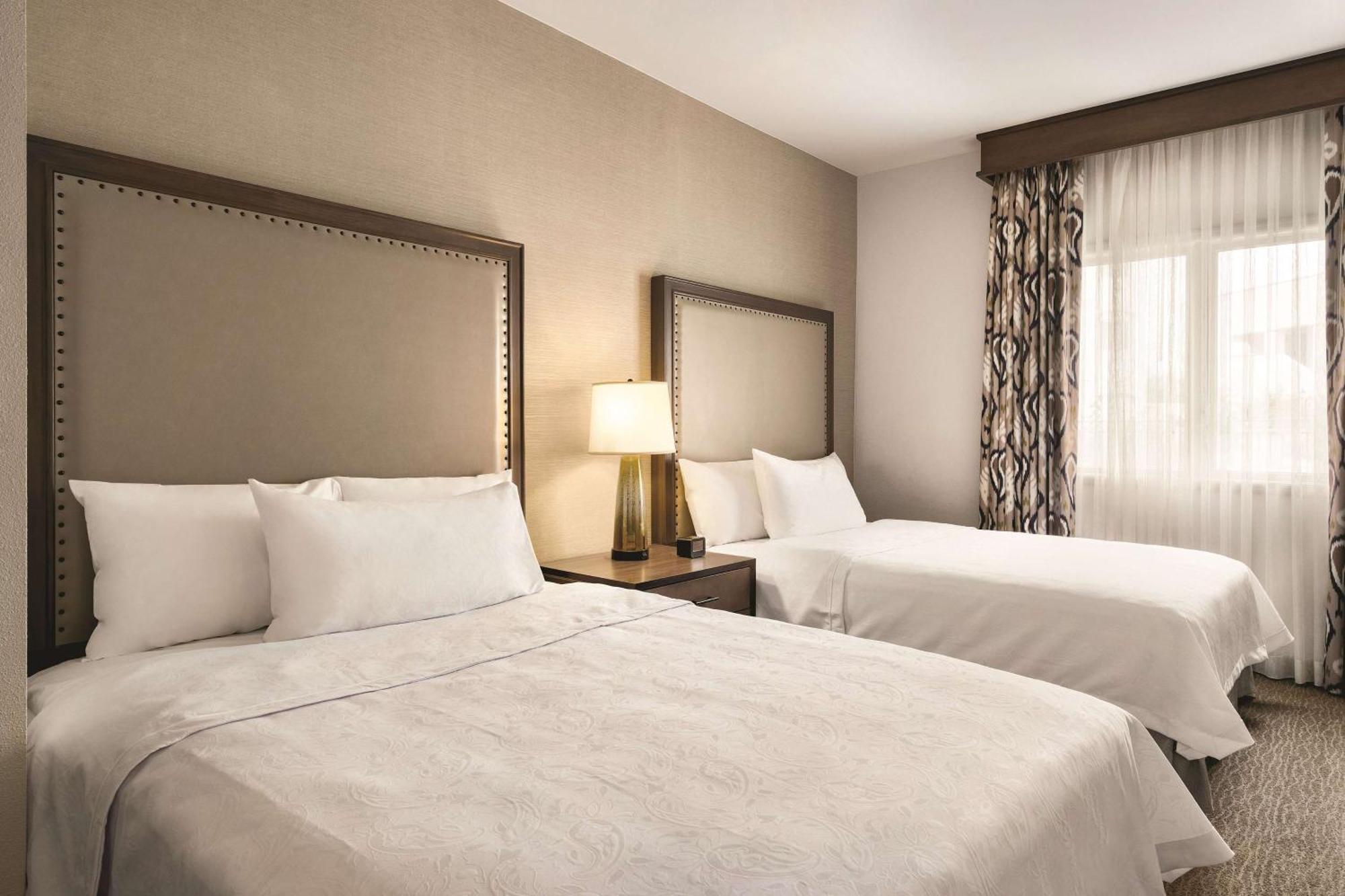Premium Queen Suite Two Queen Beds Non-Smoking