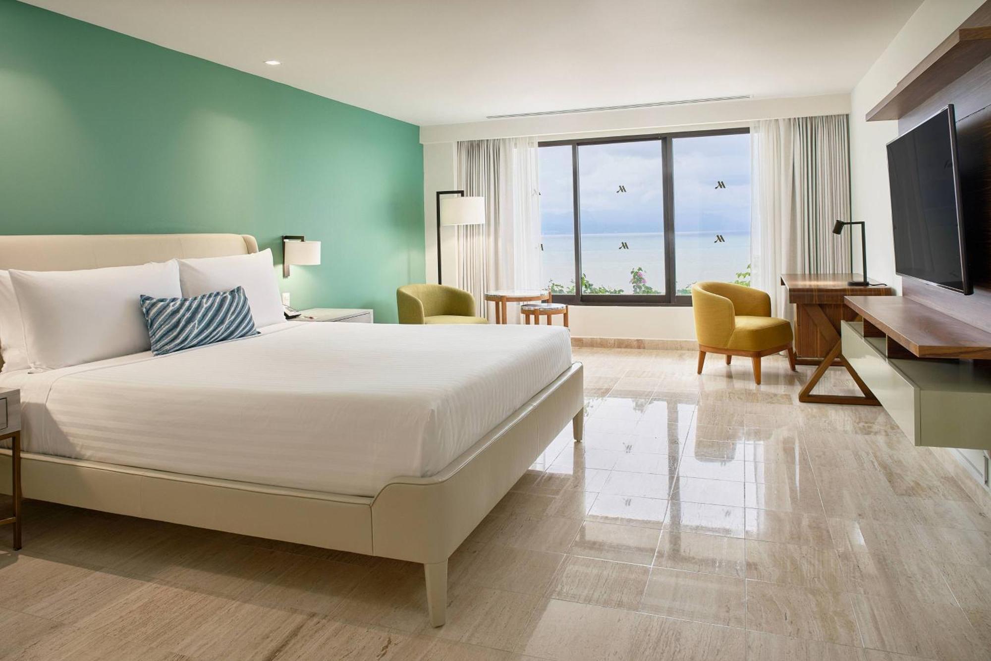 1 Bedroom Presidential Suite, 1 King, Oceanfront, Terrace