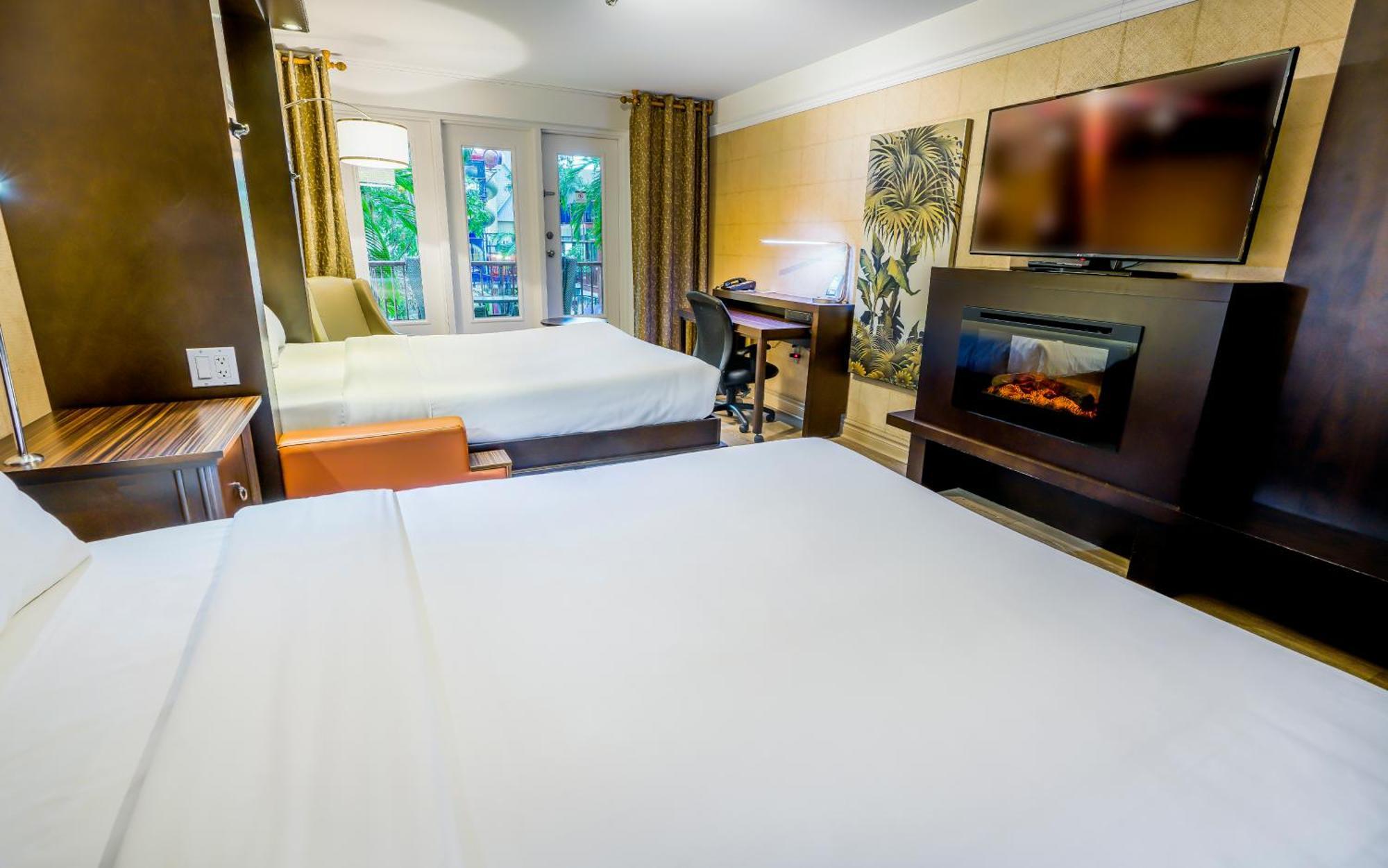 Queen Room with Two Queen Beds - Garden View