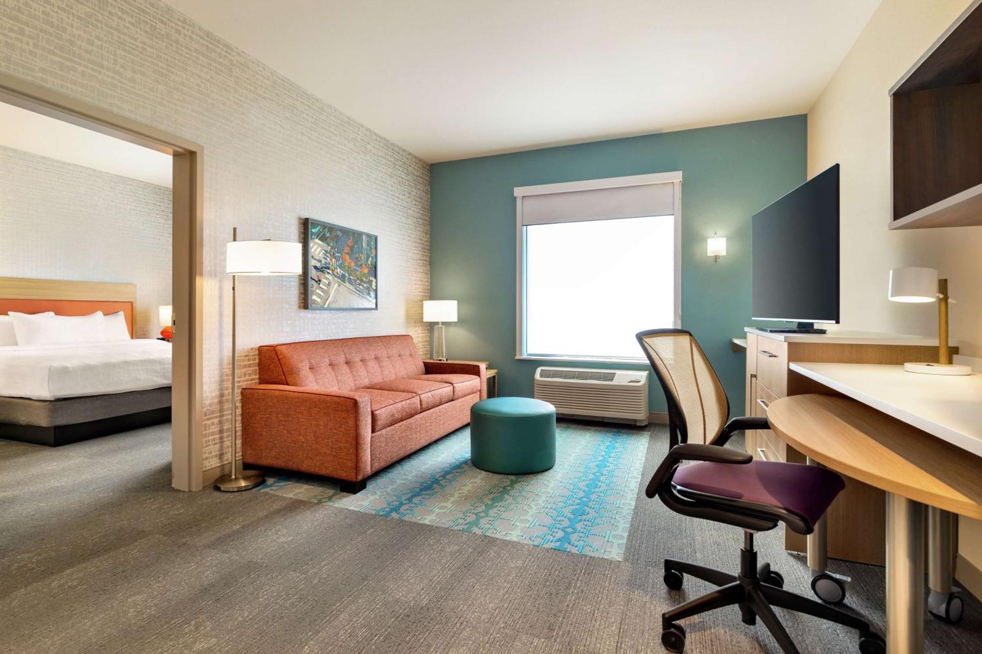 One-Bedroom King Suite Non-Smoking