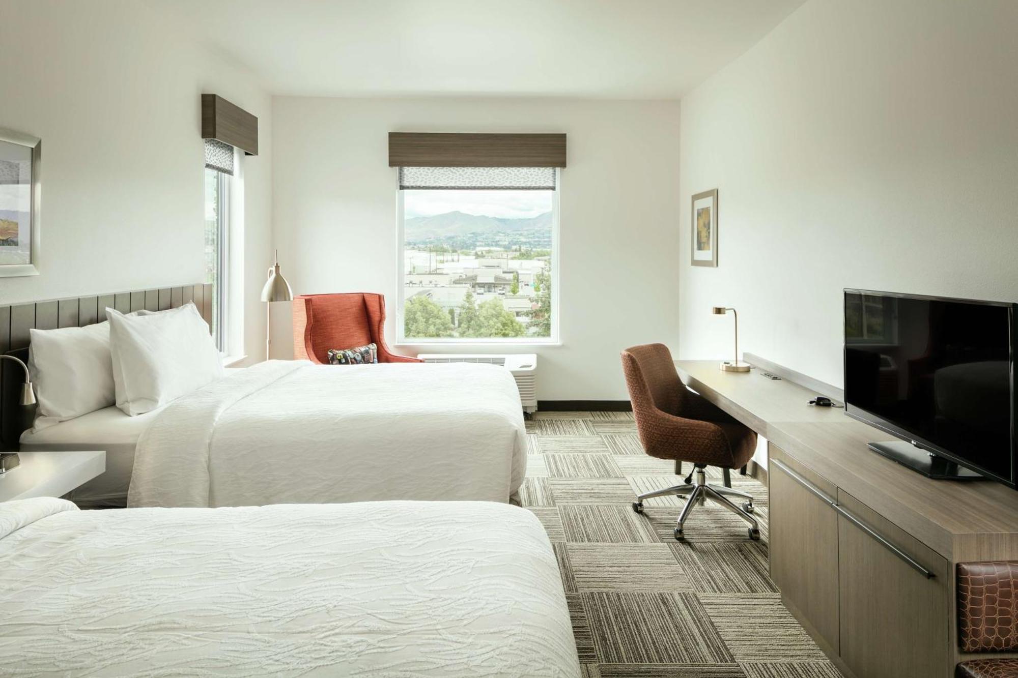 Queen Room Two Queen Beds