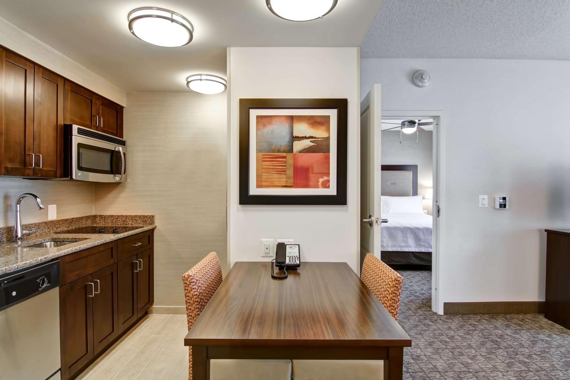 One-Bedroom King Suite Non-Smoking