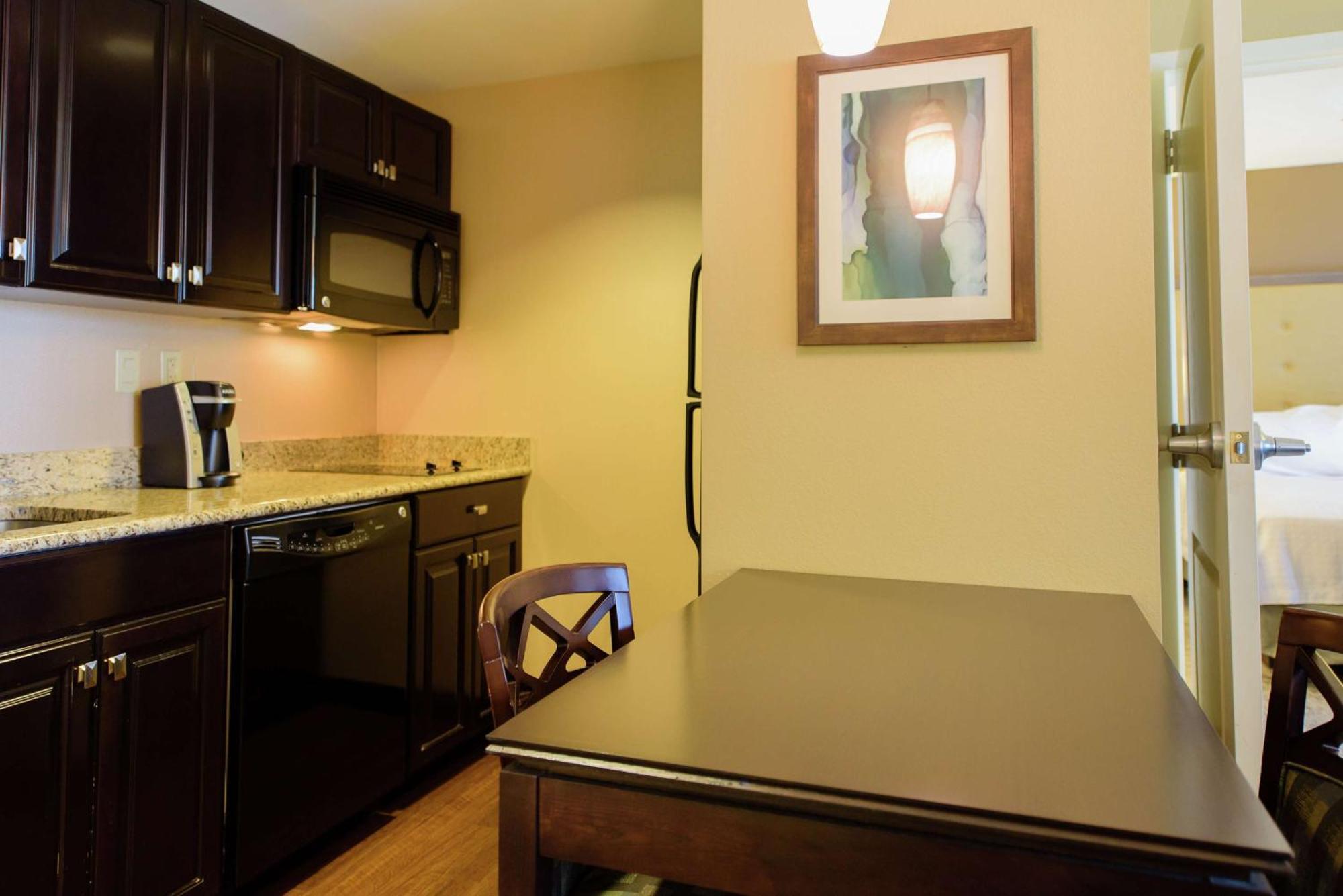 One-Bedroom King Suite Non-Smoking