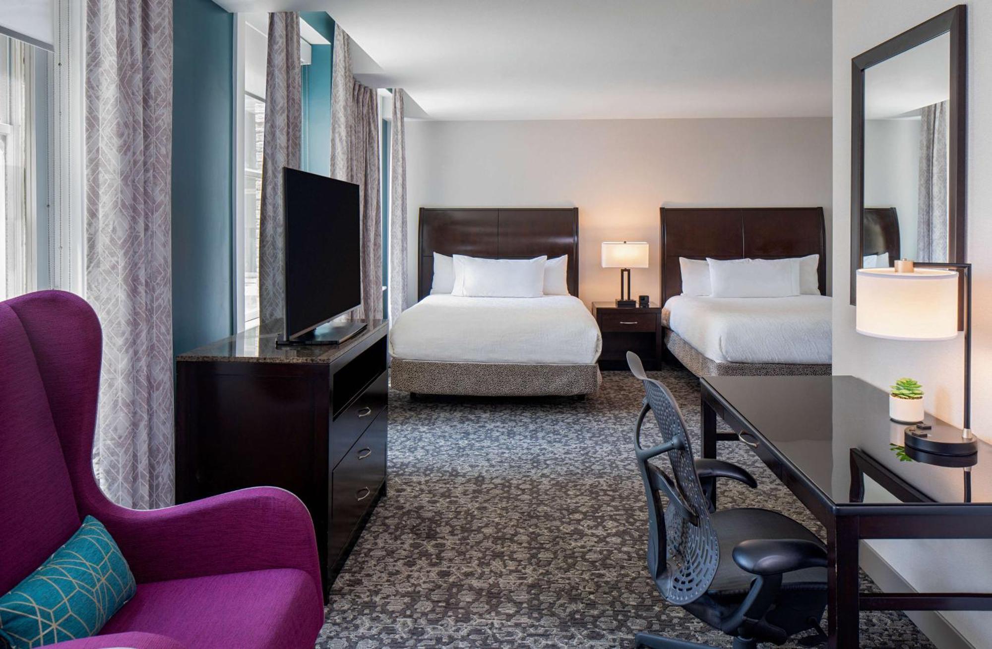Queen Room Two Queen Beds Accessible Tub Mobility Access