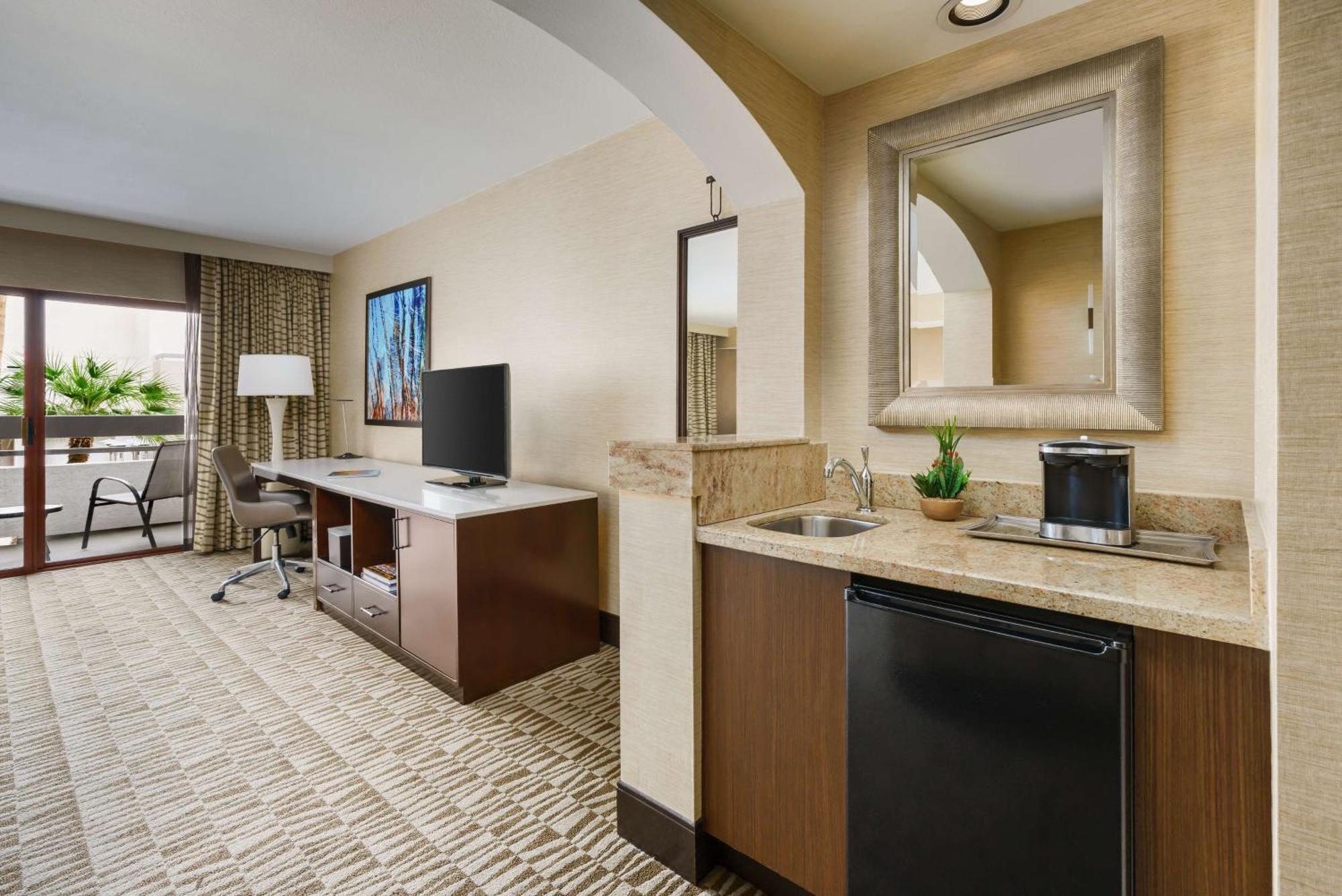 Junior King Suite