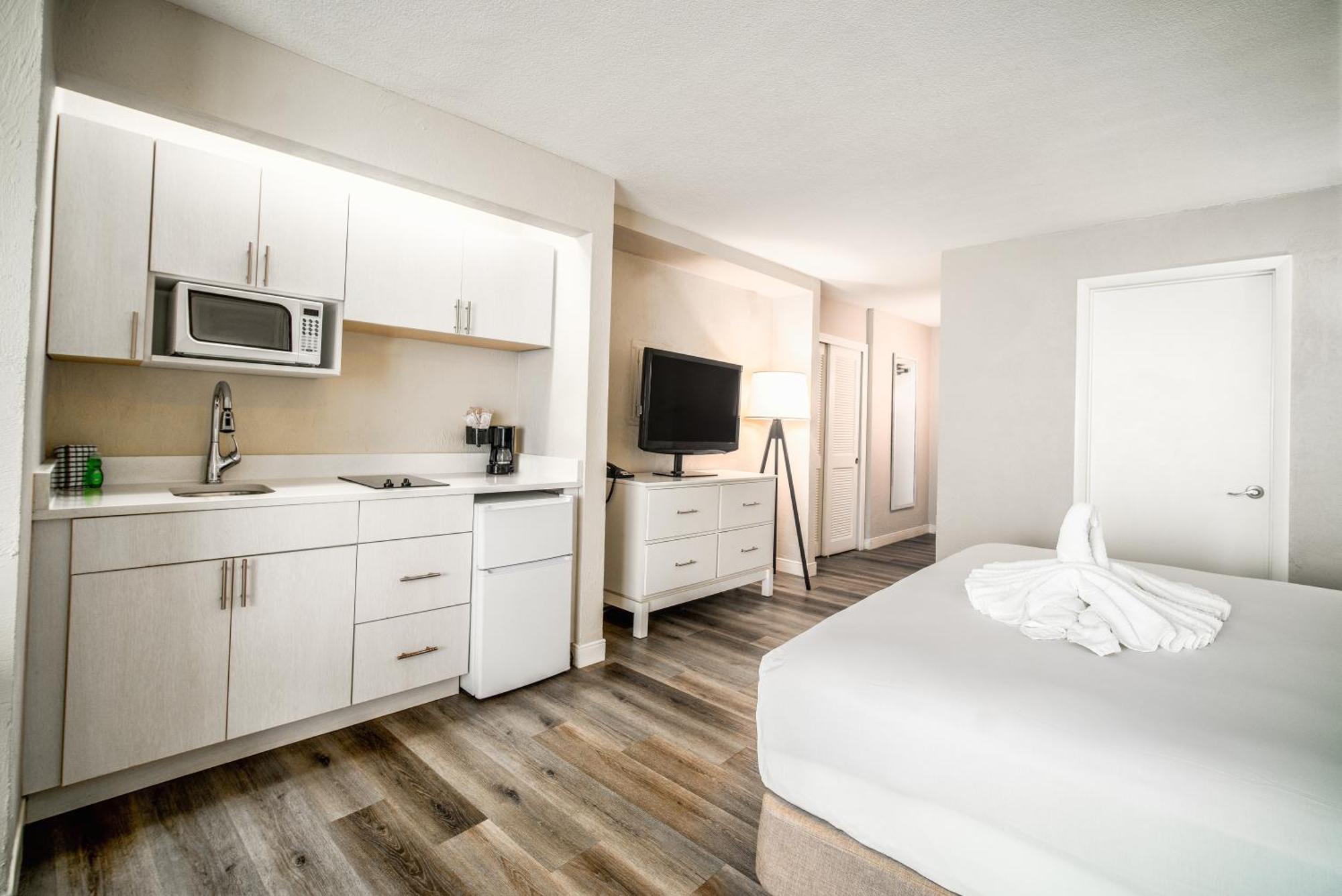 Oceanfront Kitchenette Room One King Bed One Sofabed