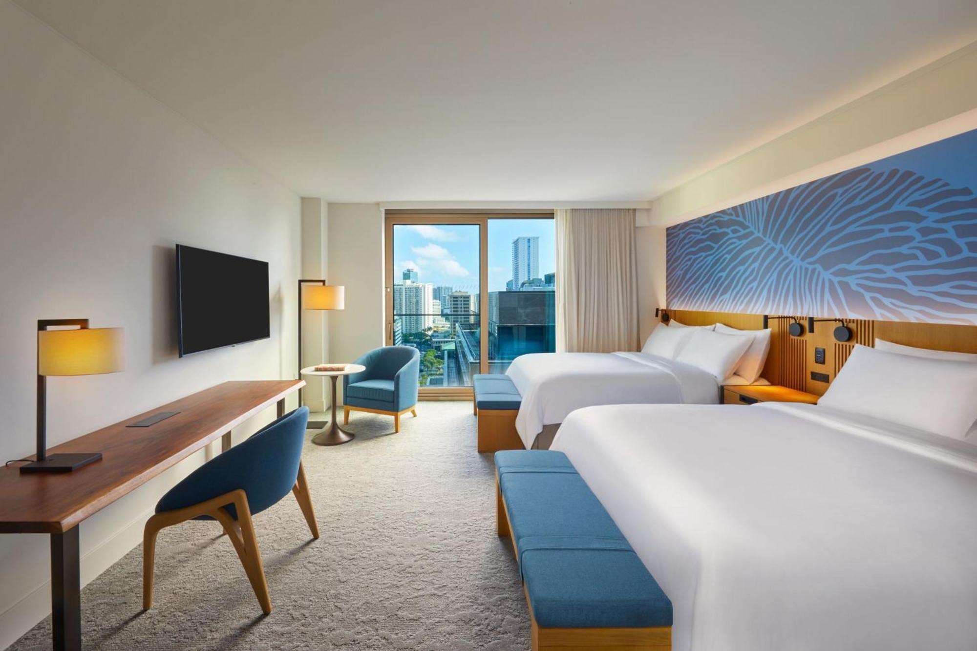 Queen Room Two Queen Beds City View Hearing Accessible