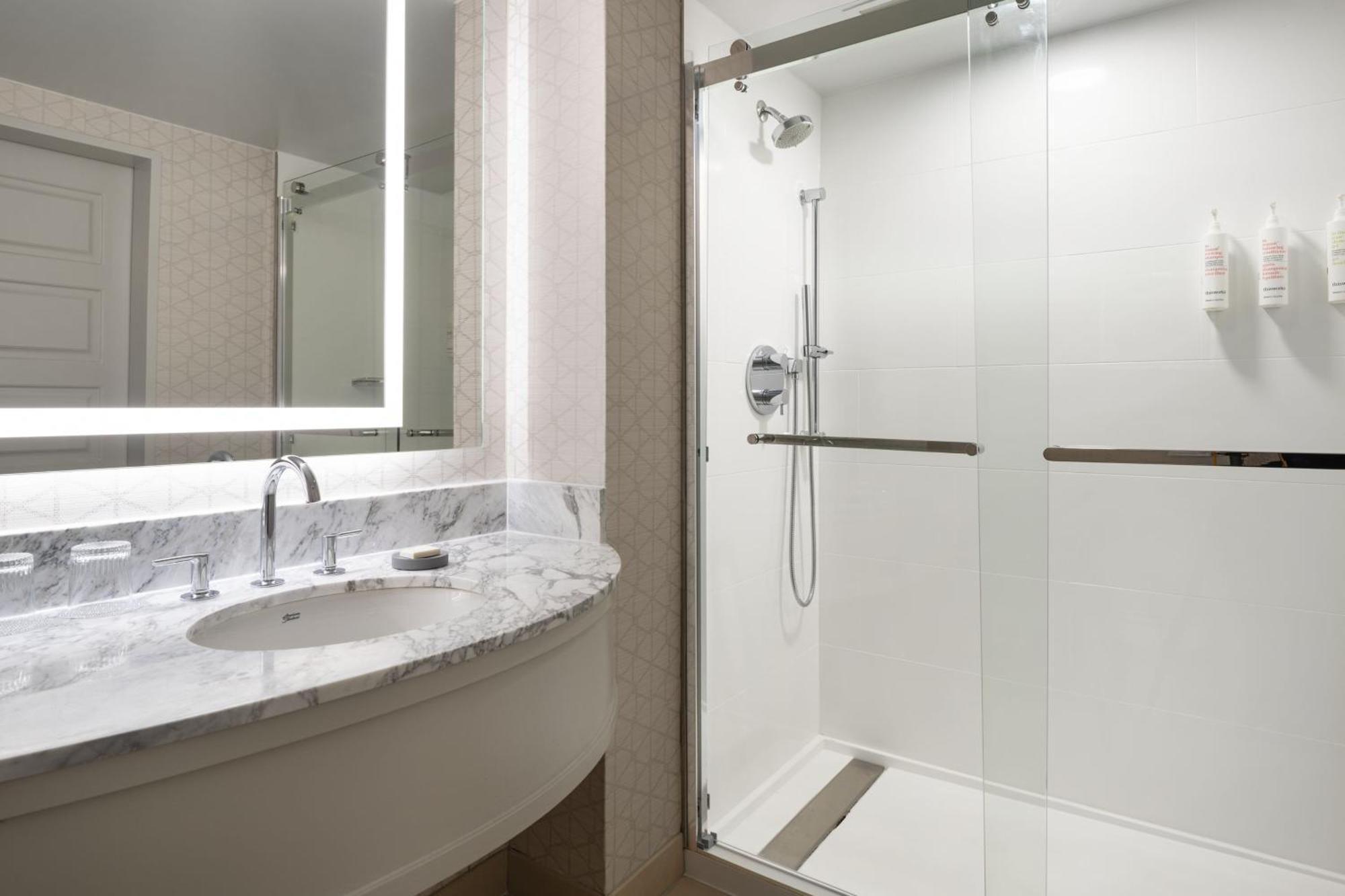 King Room - Hearing Accessible