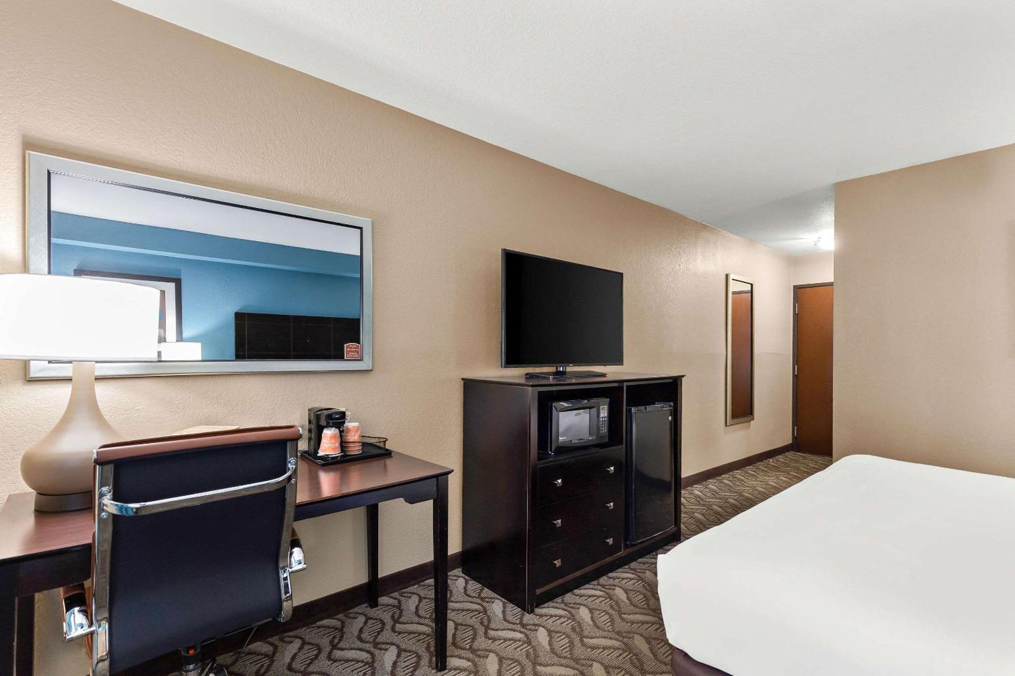 King Room - Non-Smoking