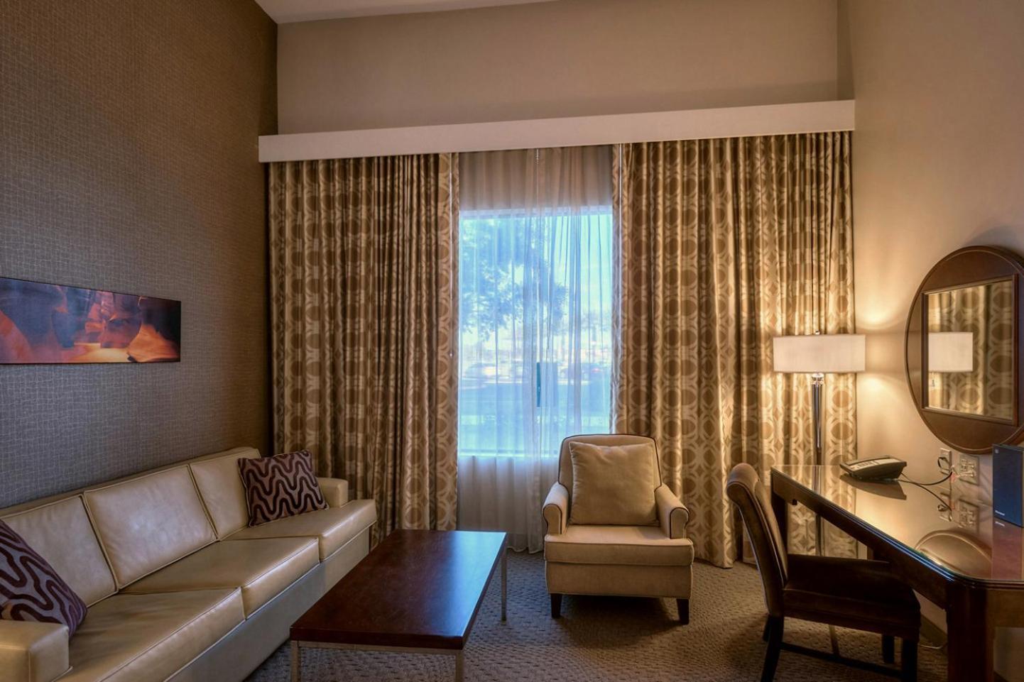 Guest room 2 Queen Sofa bed