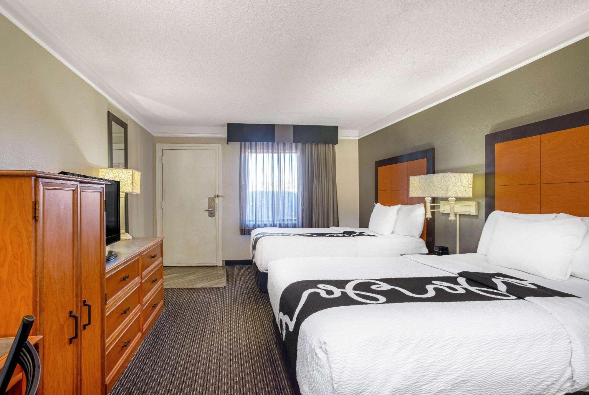 Double Room Two Double Beds Non Smoking 