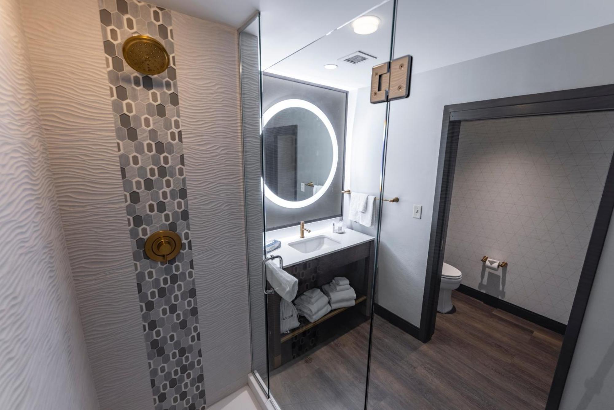 Mountain Luxury Room 1 King Non Smoking