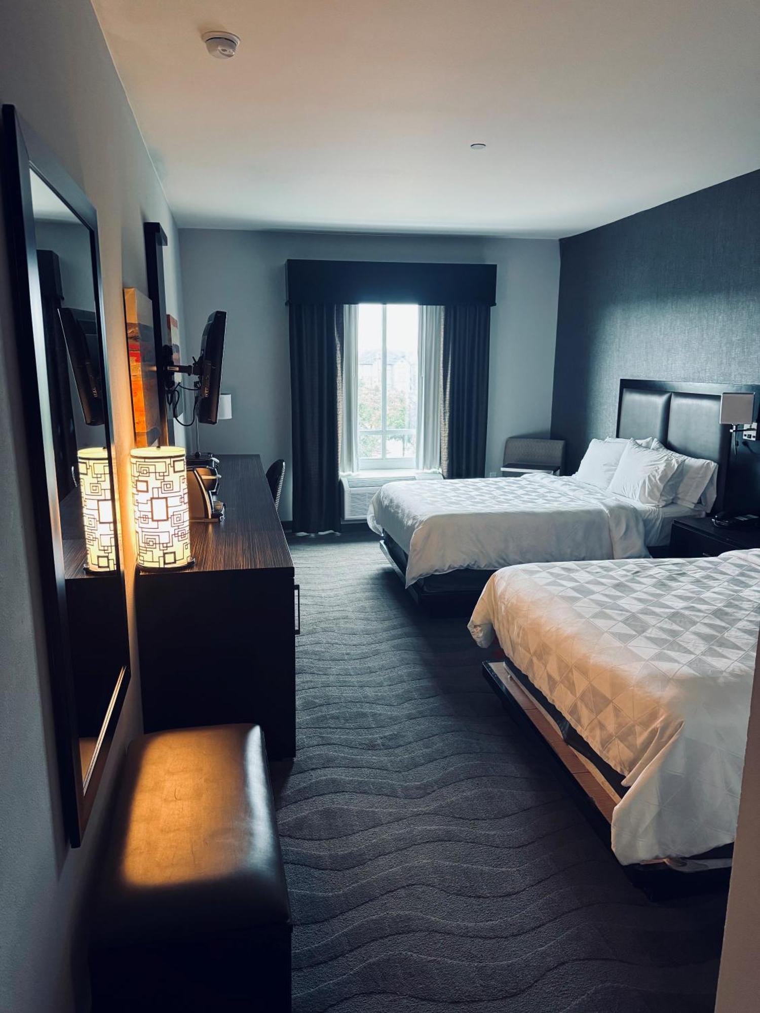 Queen Room Two Queen Beds Disability Access or Non-Smoking