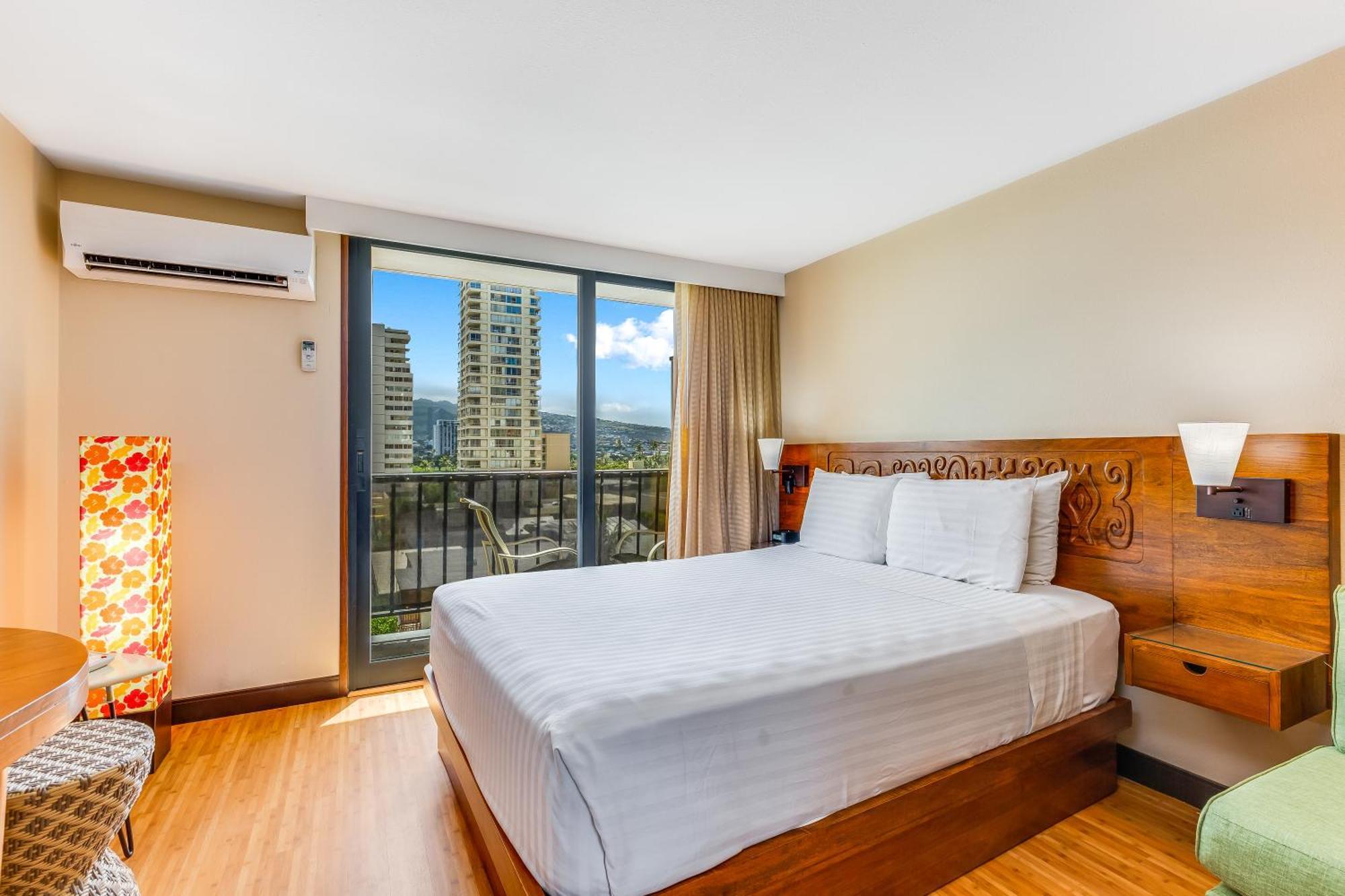 Studio Kitchenette Deluxe City View