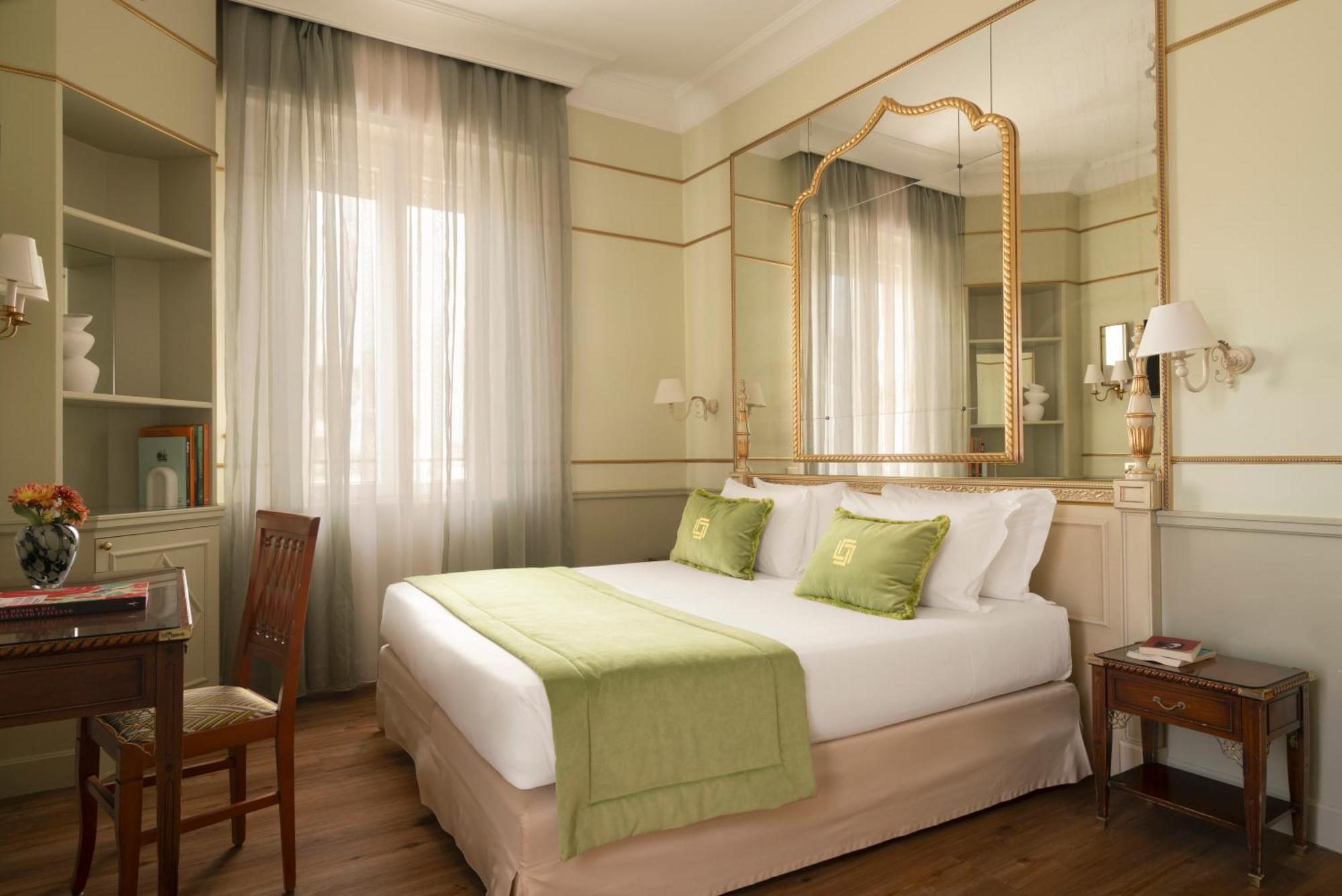 Double Room (1 Adult)
