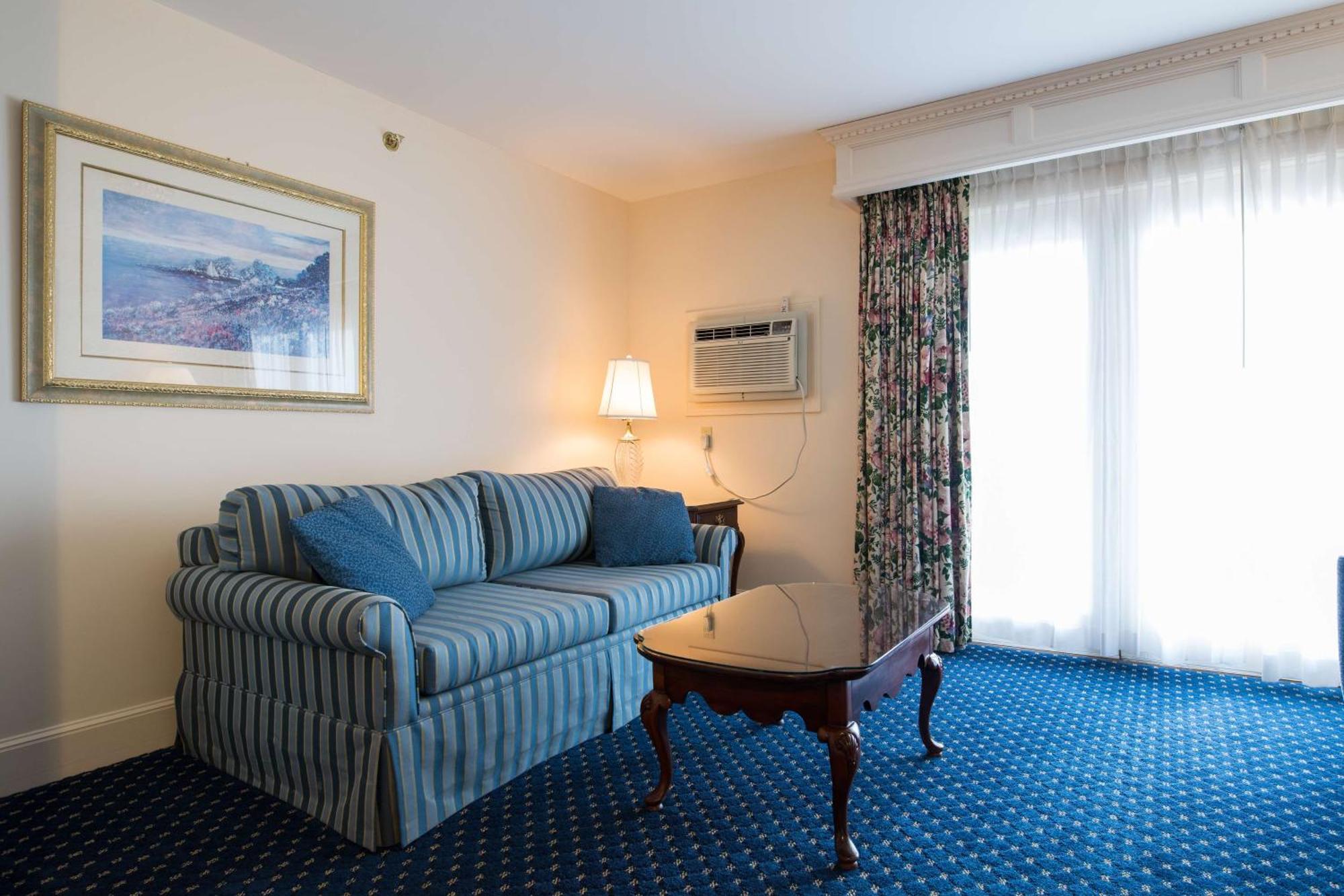 Mizzentop | King Suite | 4th Floor | Balcony