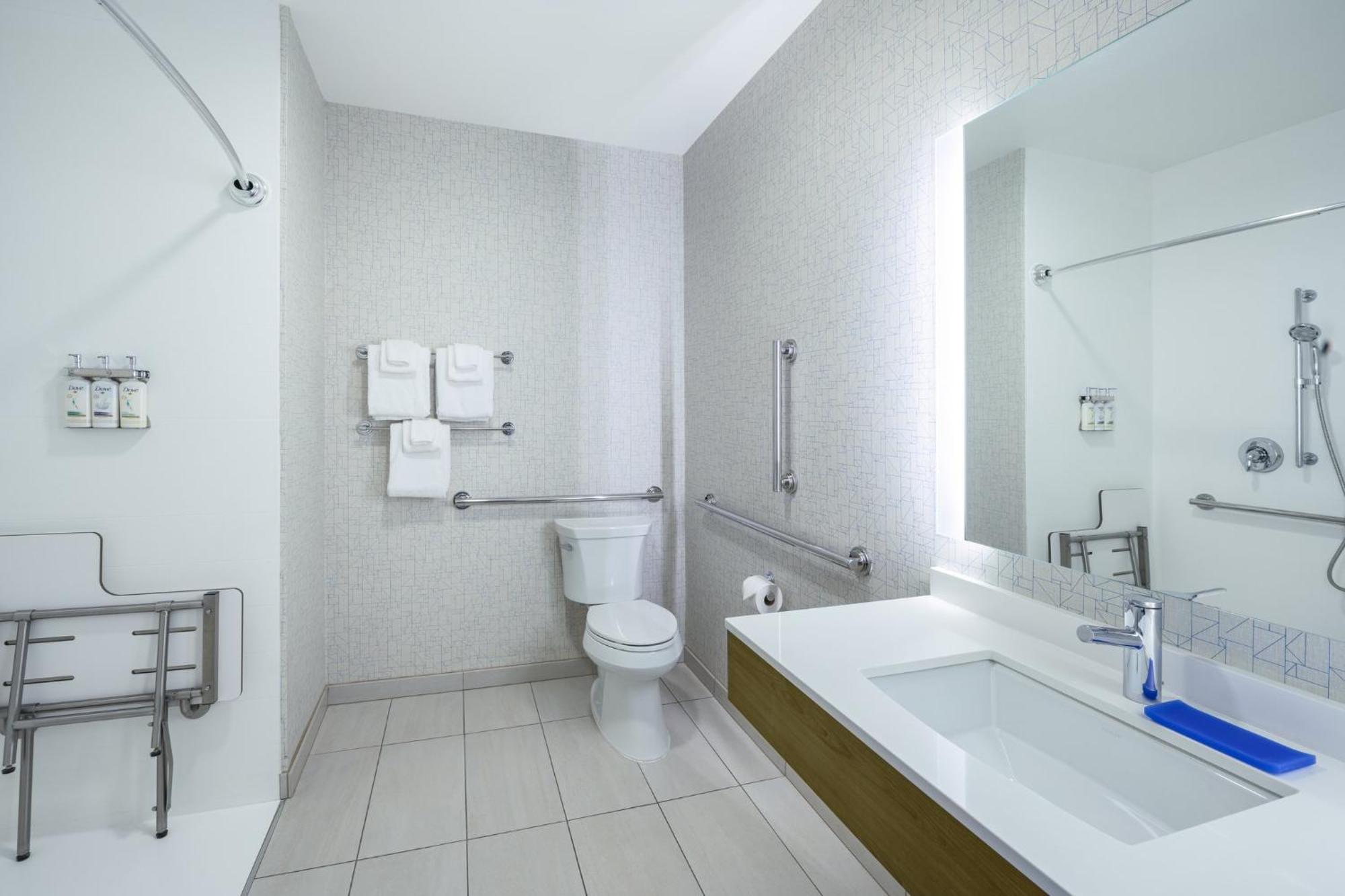 King Suite Mobility Accessible Roll Shower