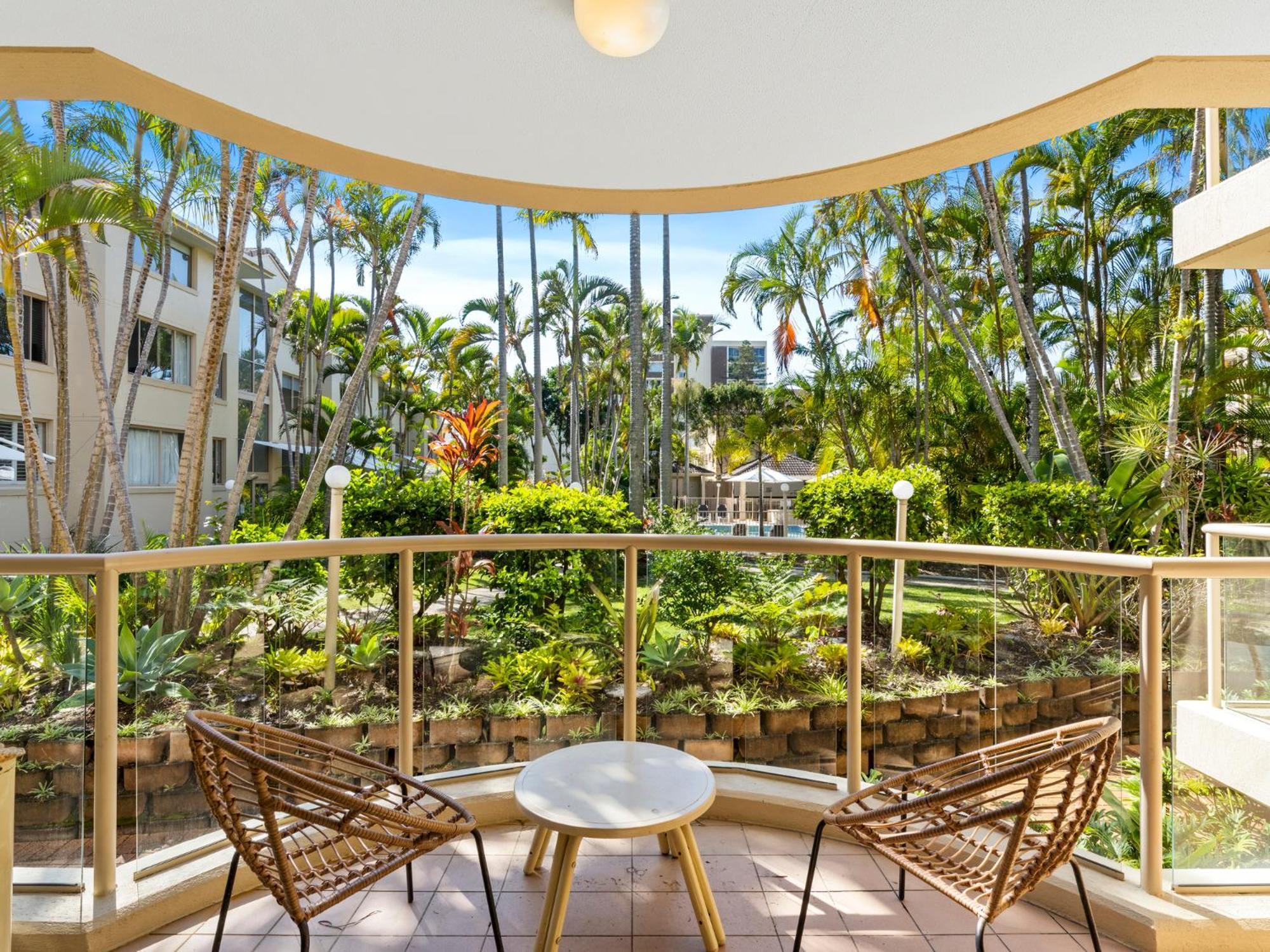 Deluxe Two-Bedroom Apartment with Garden View