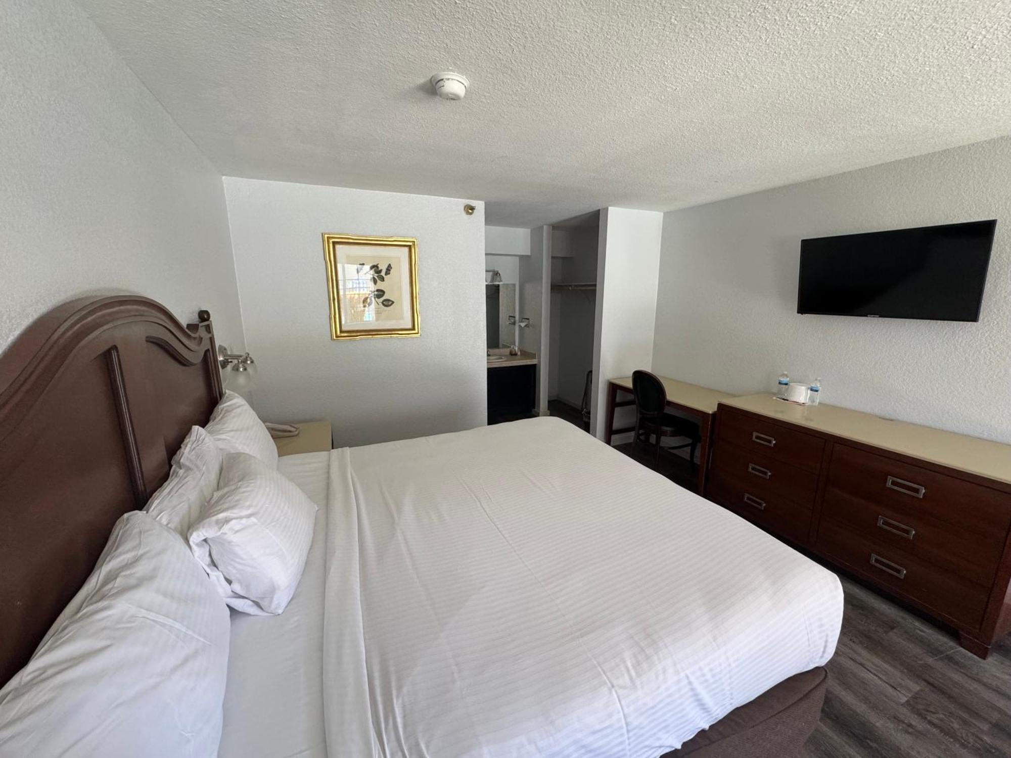 Superior King Room